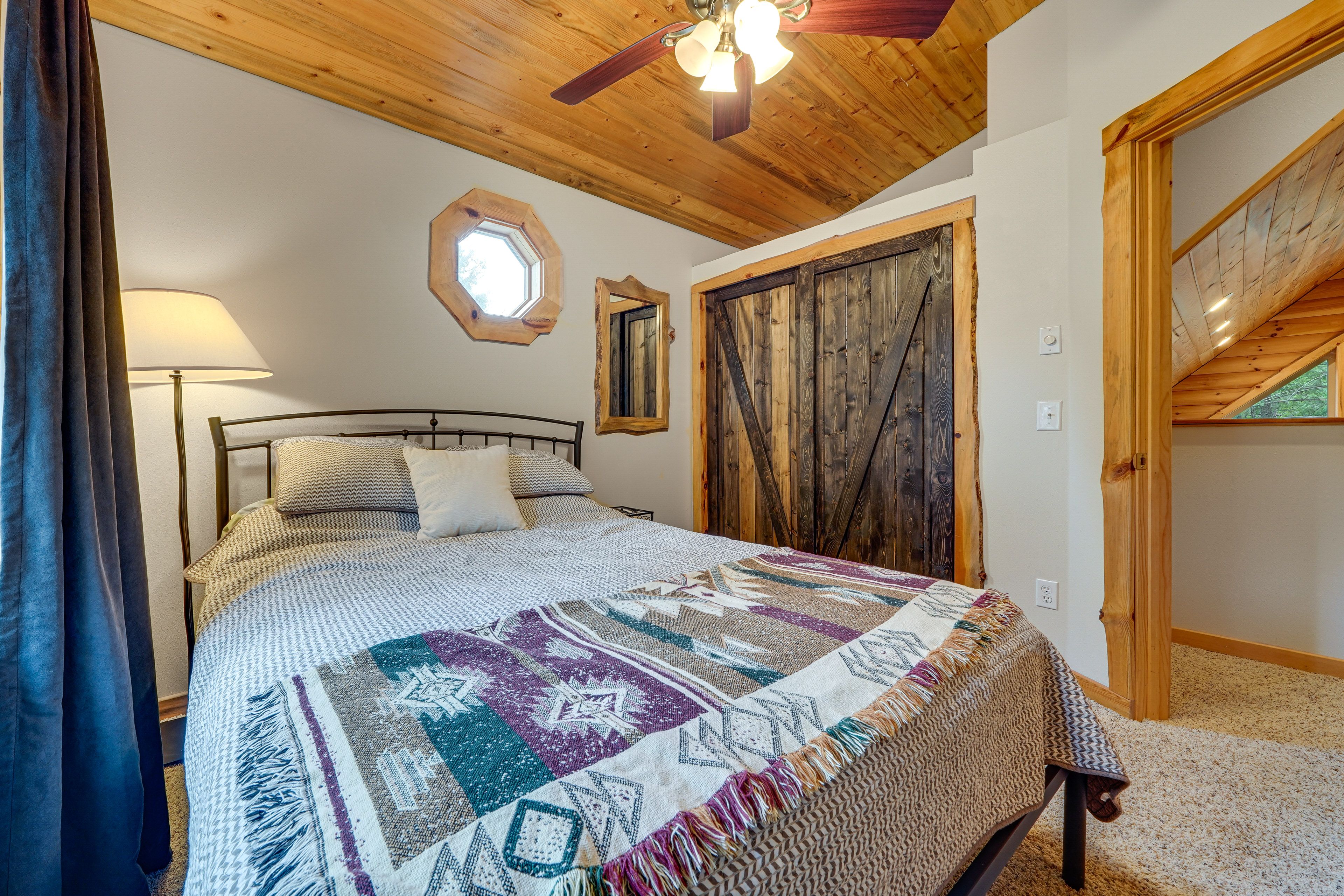 Bedroom 3 | Queen Bed | Upper Level