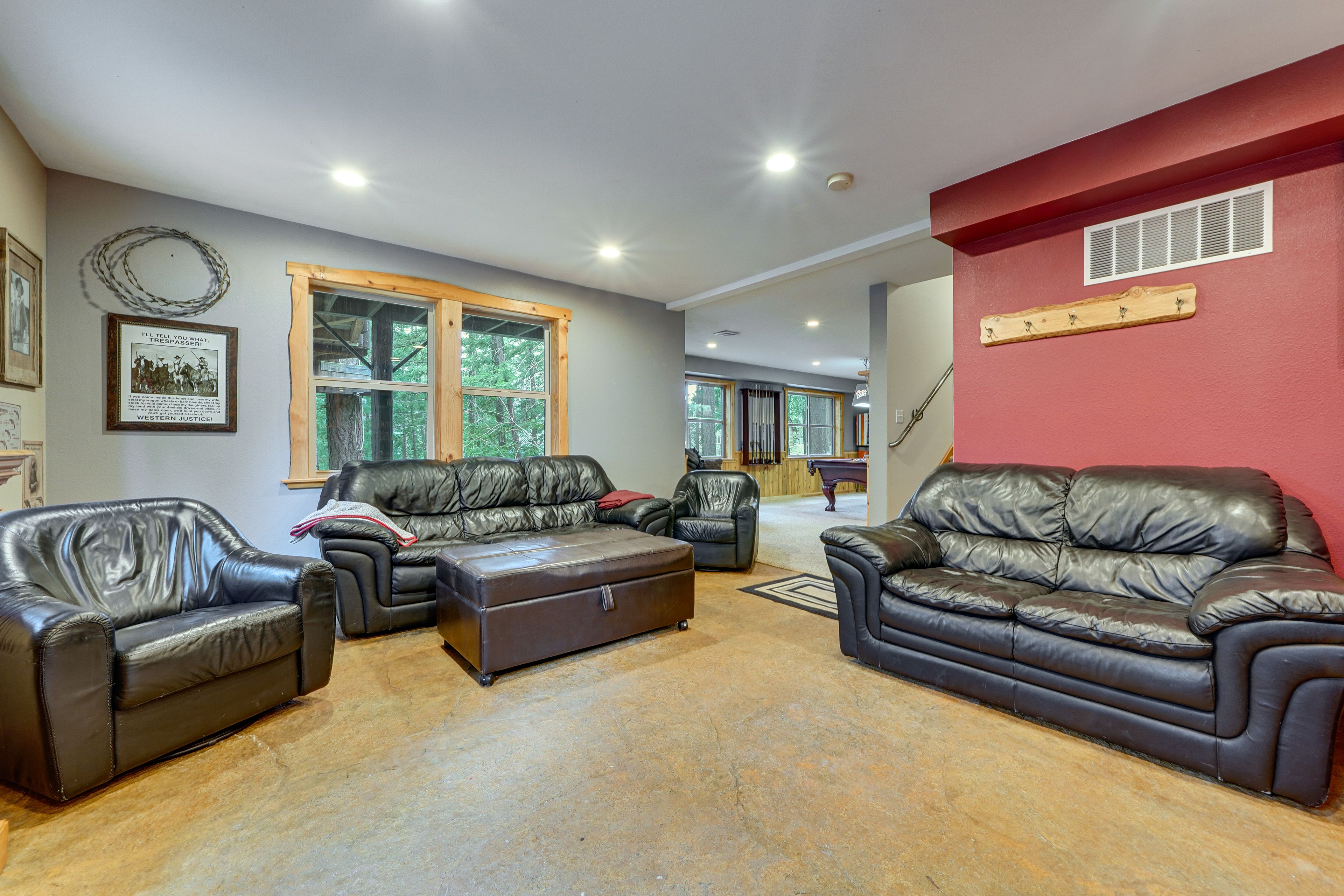 Family Room | Bar | Smart TV | Lower Level