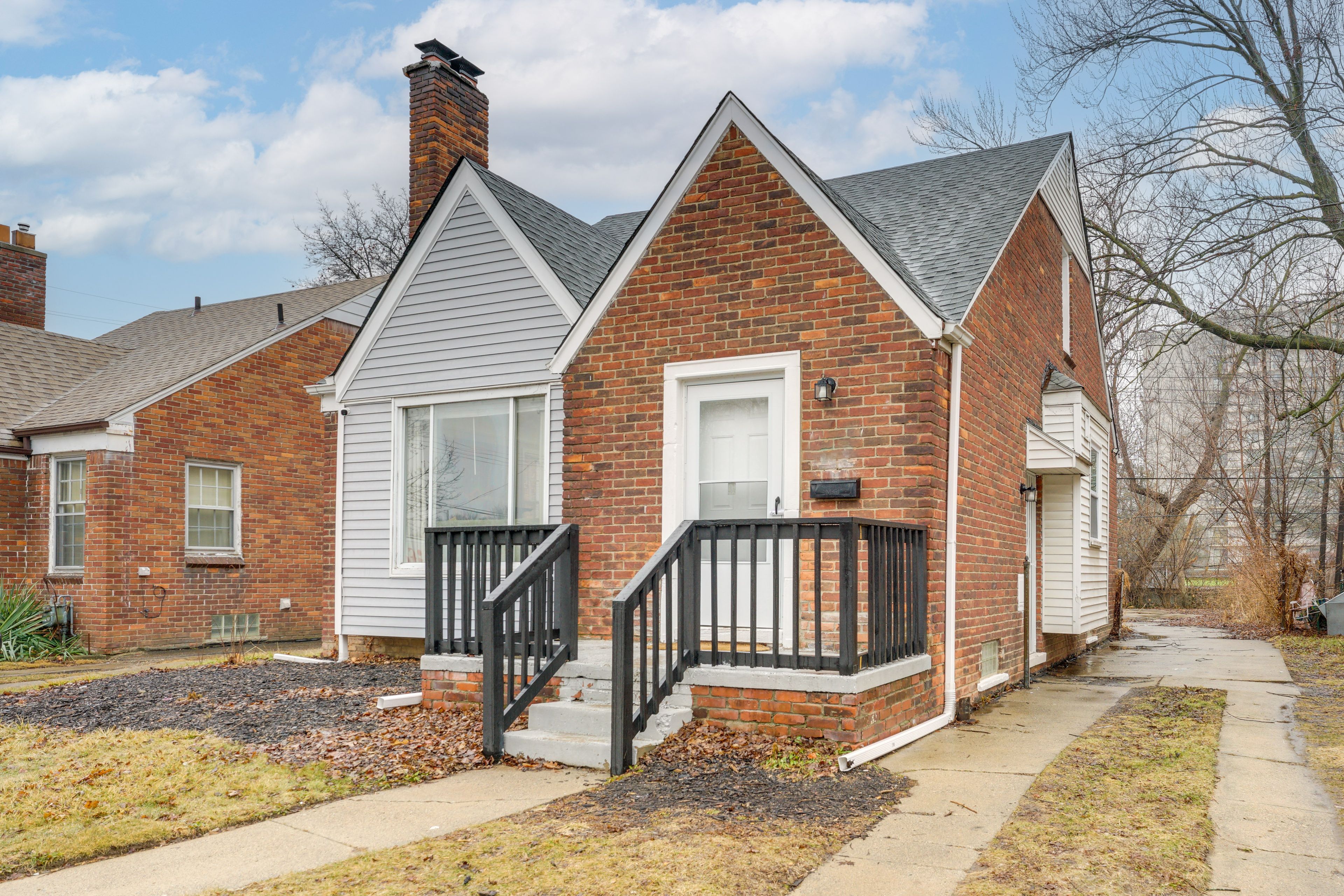 Exterior | 2-Story Home