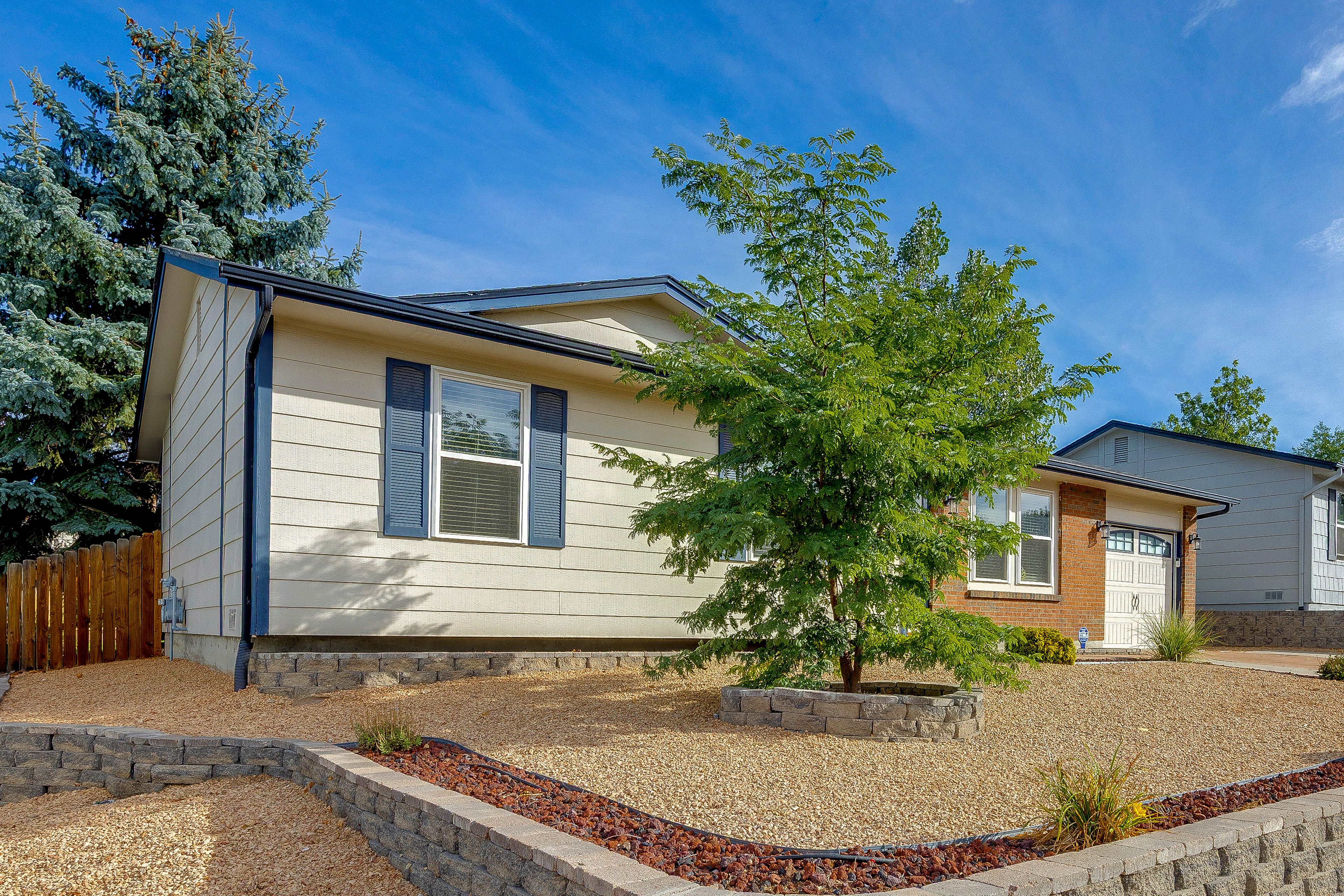 Exterior | Garage (1 Vehicle) | Driveway (2 Vehicles) | Free Street Parking