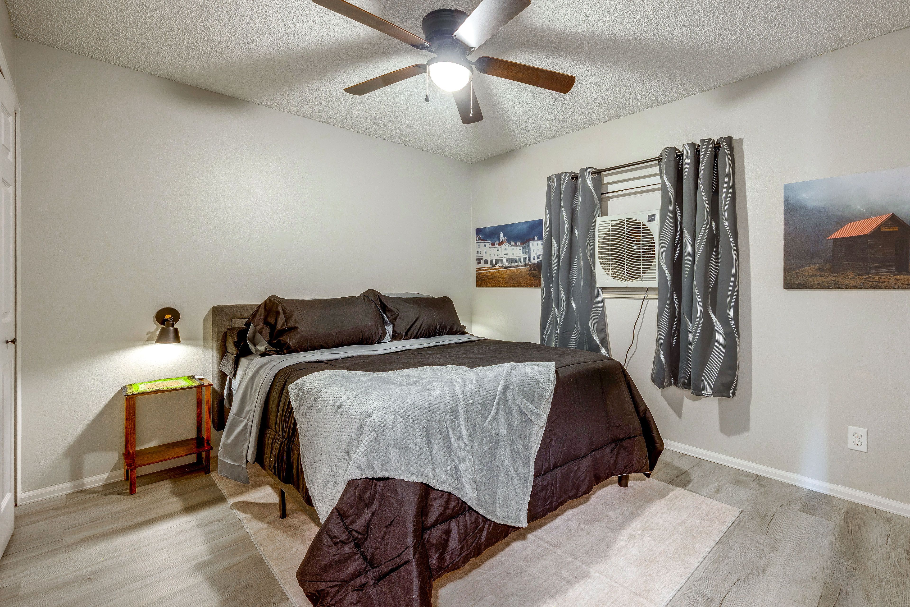 Bedroom 3 | Queen Bed