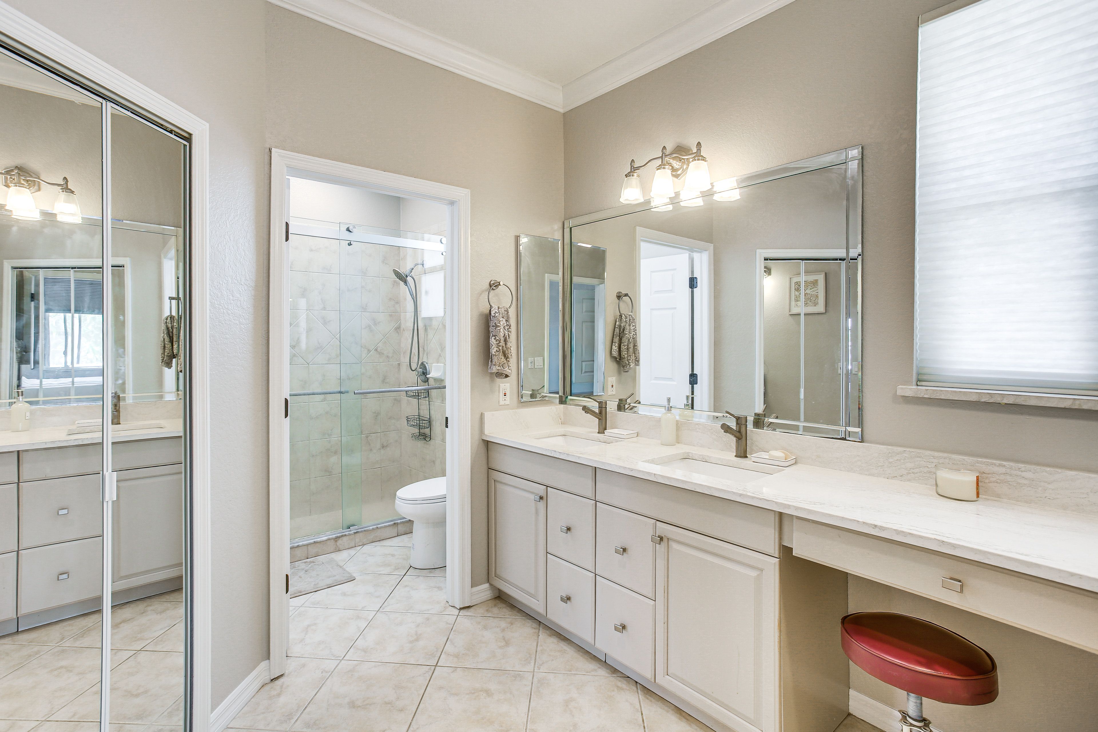 En-Suite Bathroom | Dual Sinks | Shower