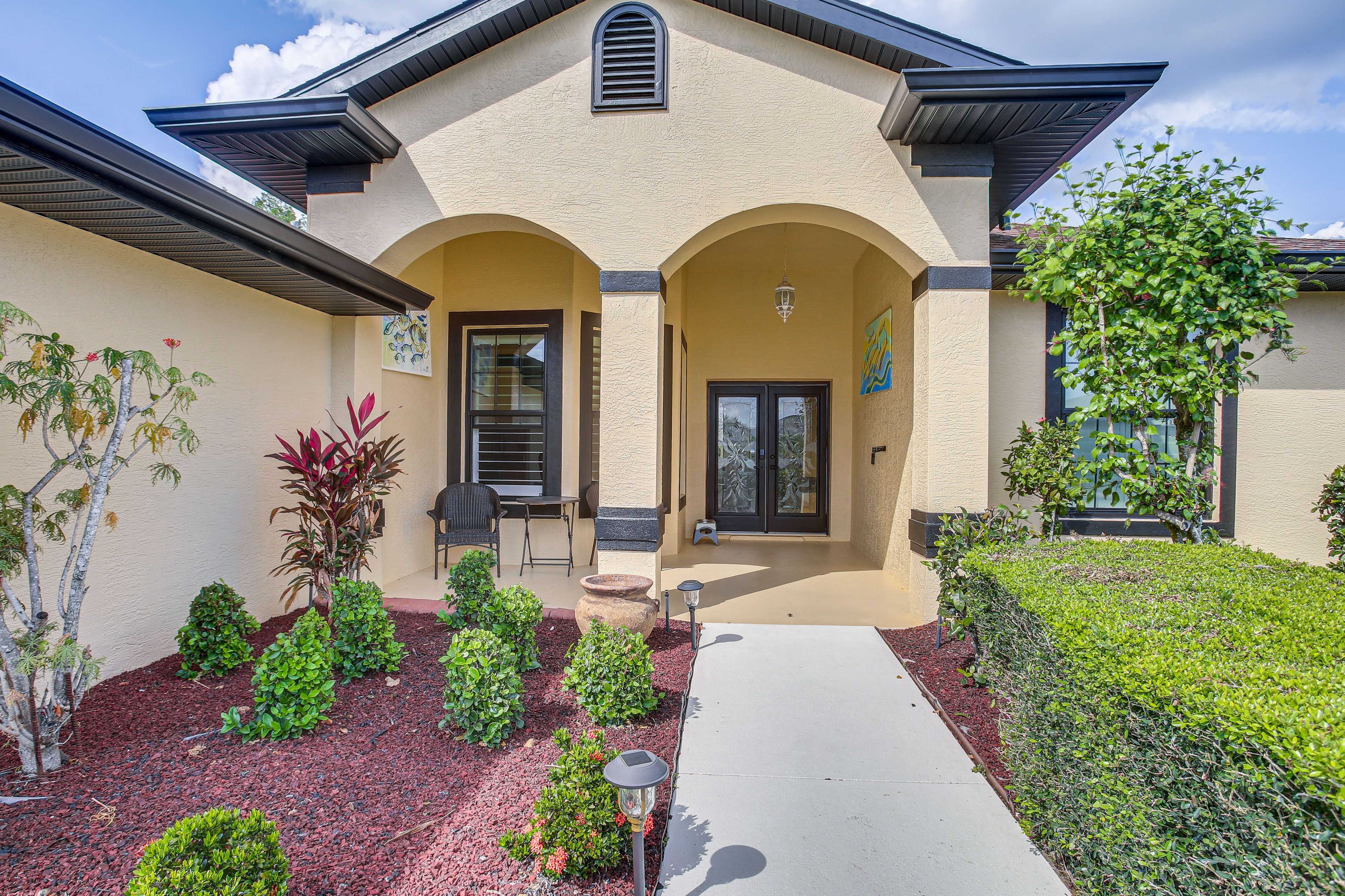 Front Porch | Step-Free Access