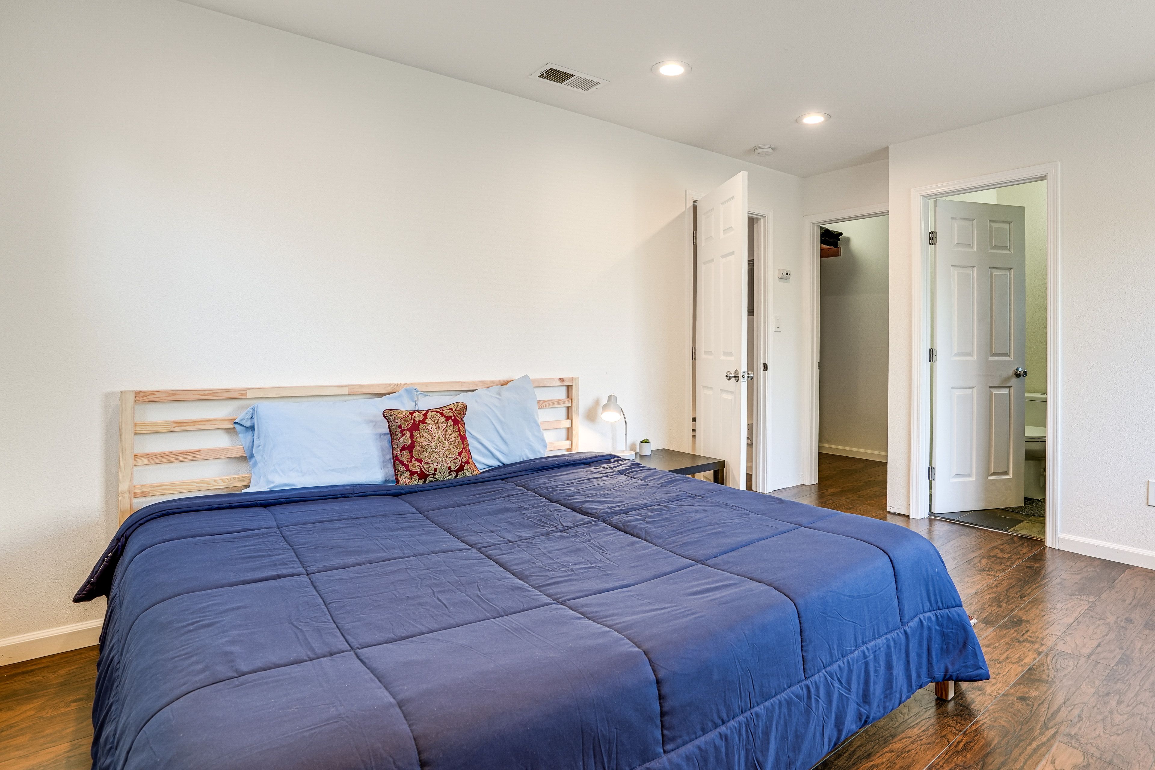 Bedroom 4 | California King Bed