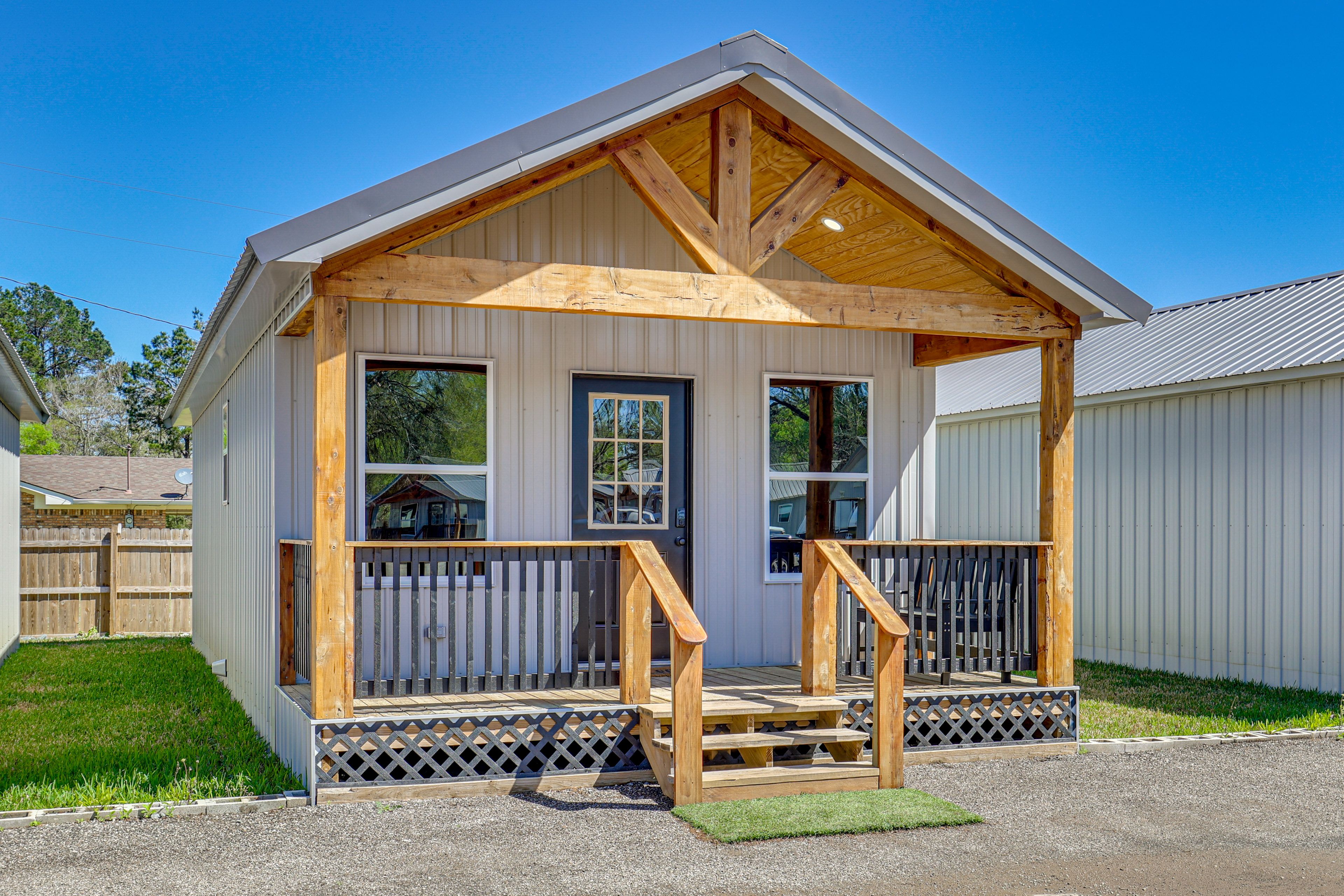 Parking | Parking Lot (2 Vehicles) | Boat/Trailer Parking | Open Parking Area