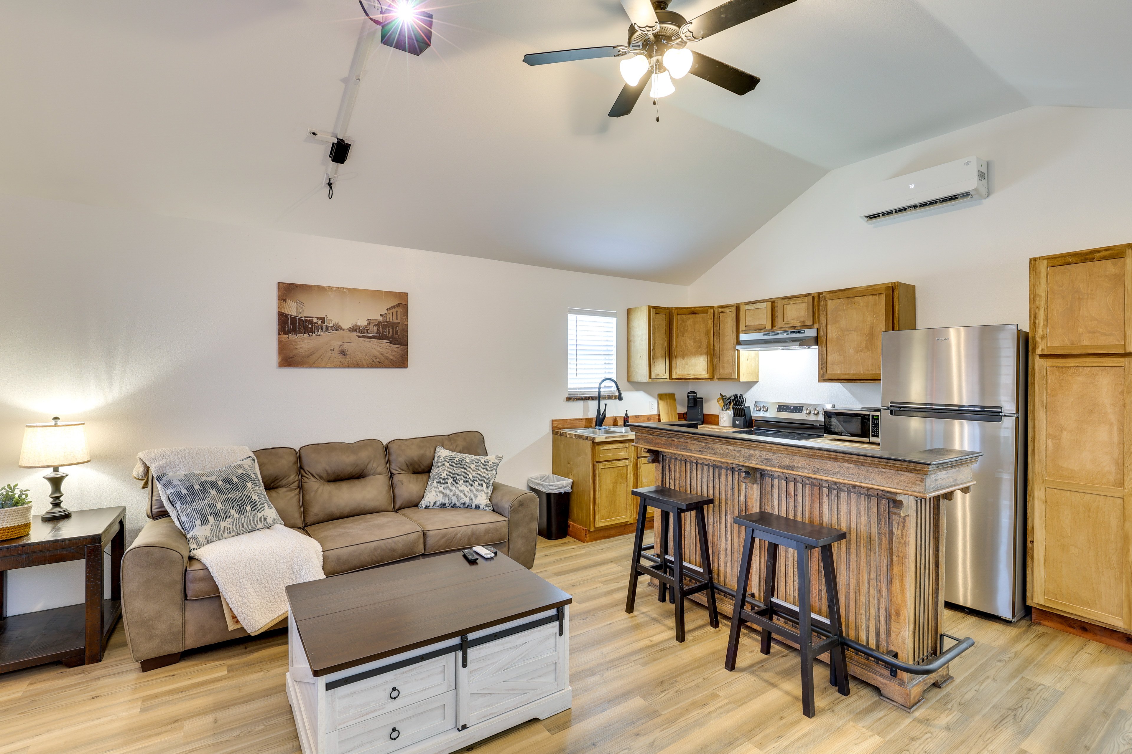 Joaquin Vacation Rental | 1BR | 1BA | 640 Sq Ft