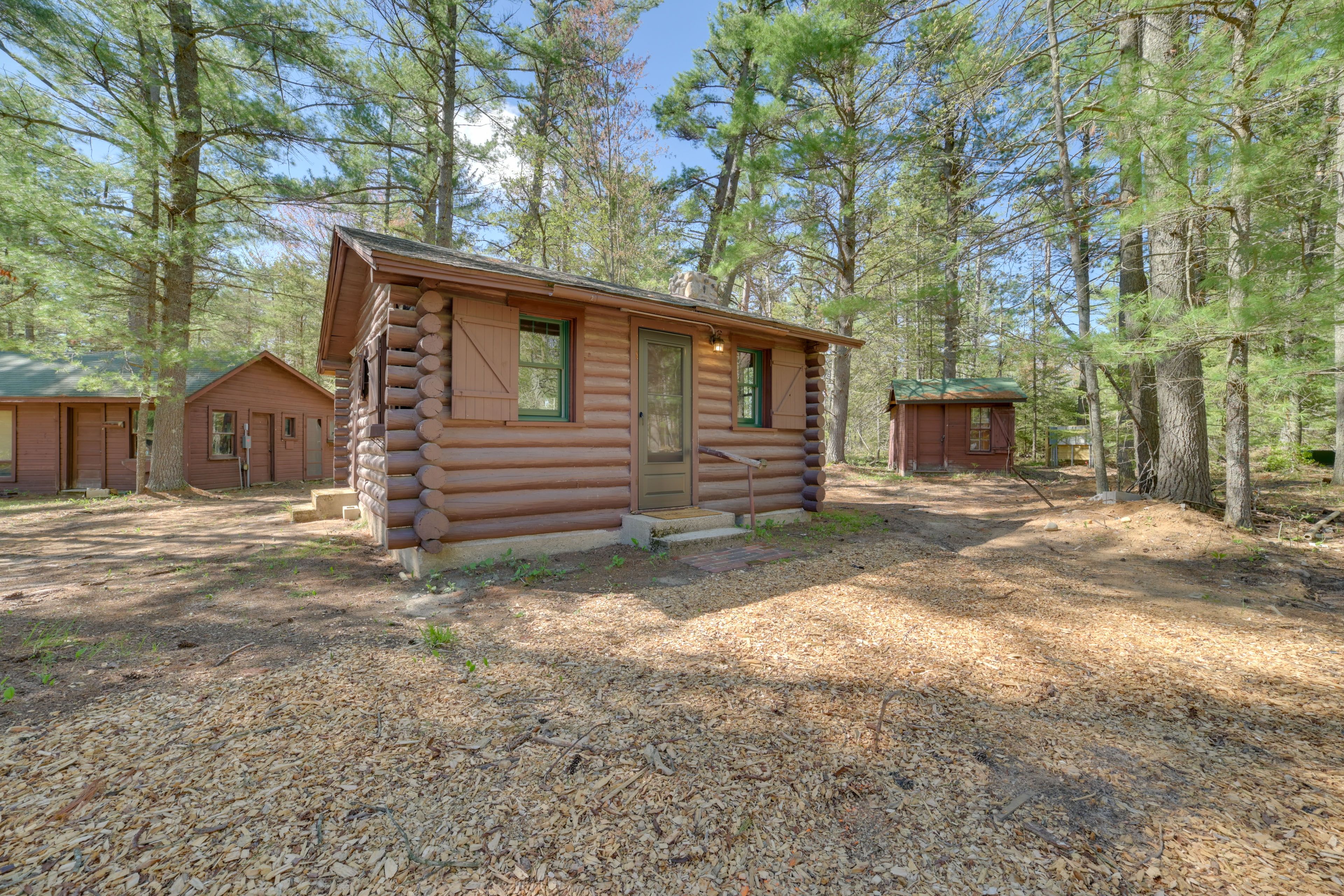 Shared Yard | Additional Rentals On-Site