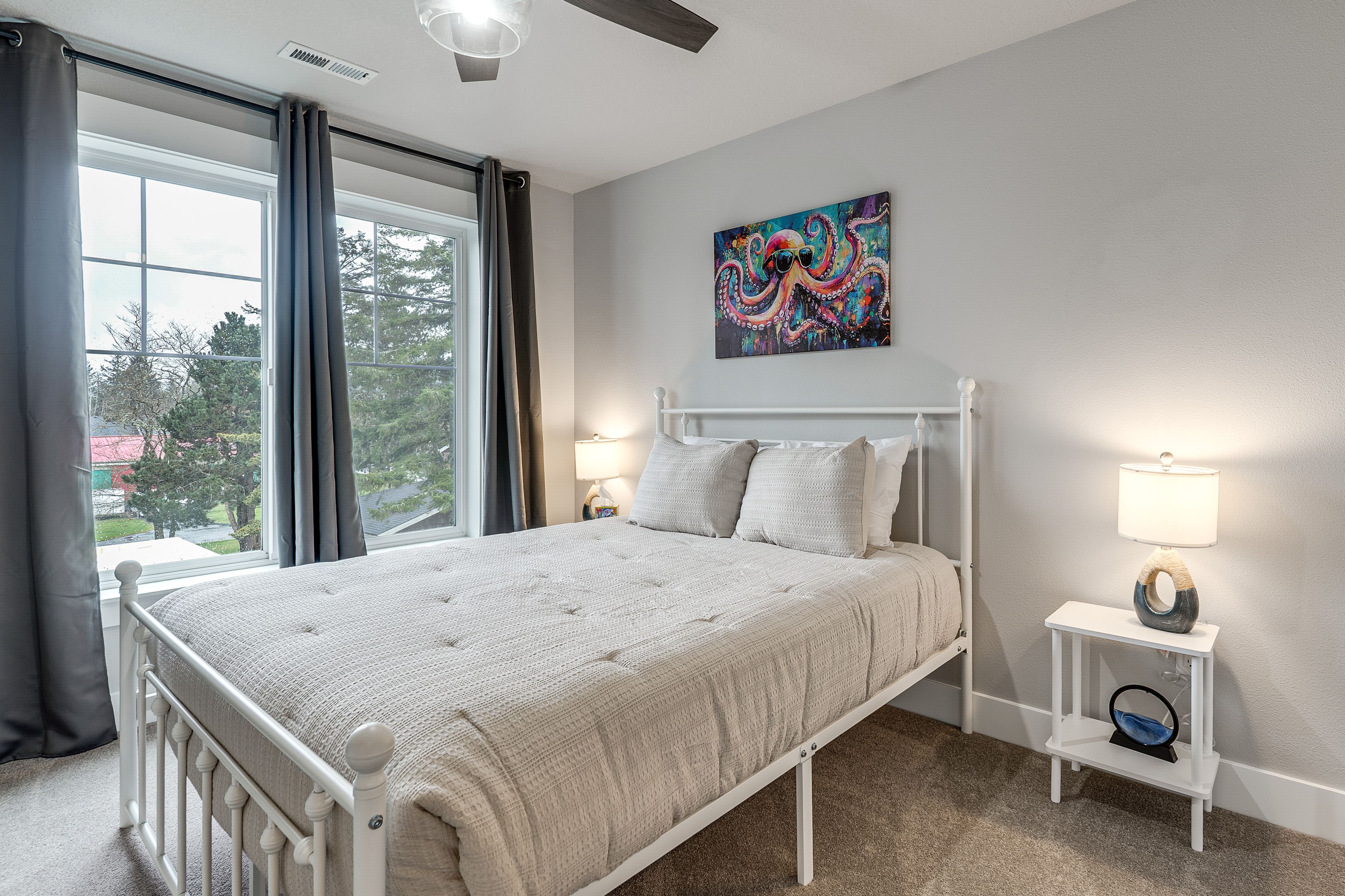Bedroom 3 | Queen Bed | Upper Floor
