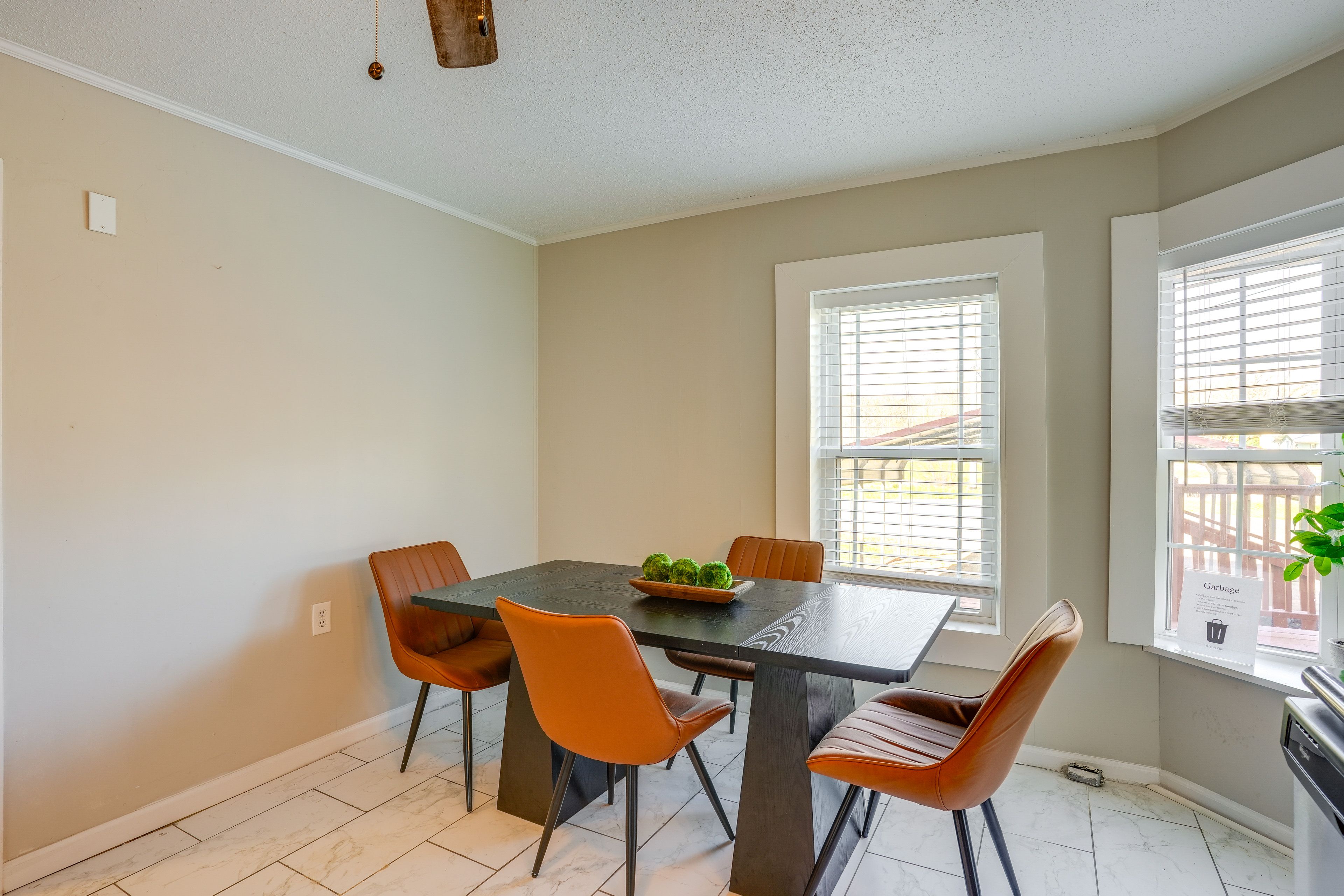 Dining Area | Dishes & Flatware Provided