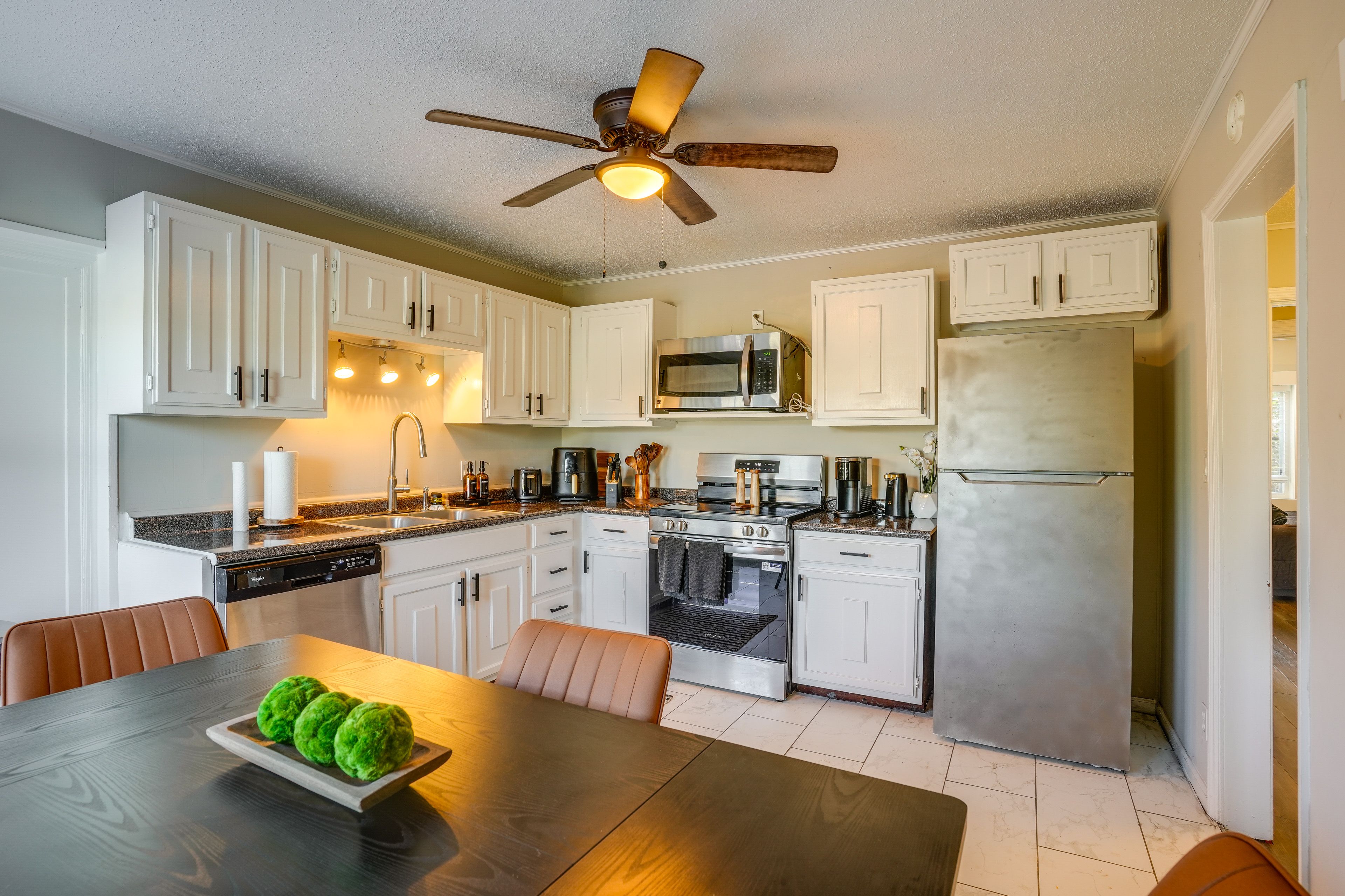 Kitchen & Dining Area | Single-Story Home | Central Heating & A/C