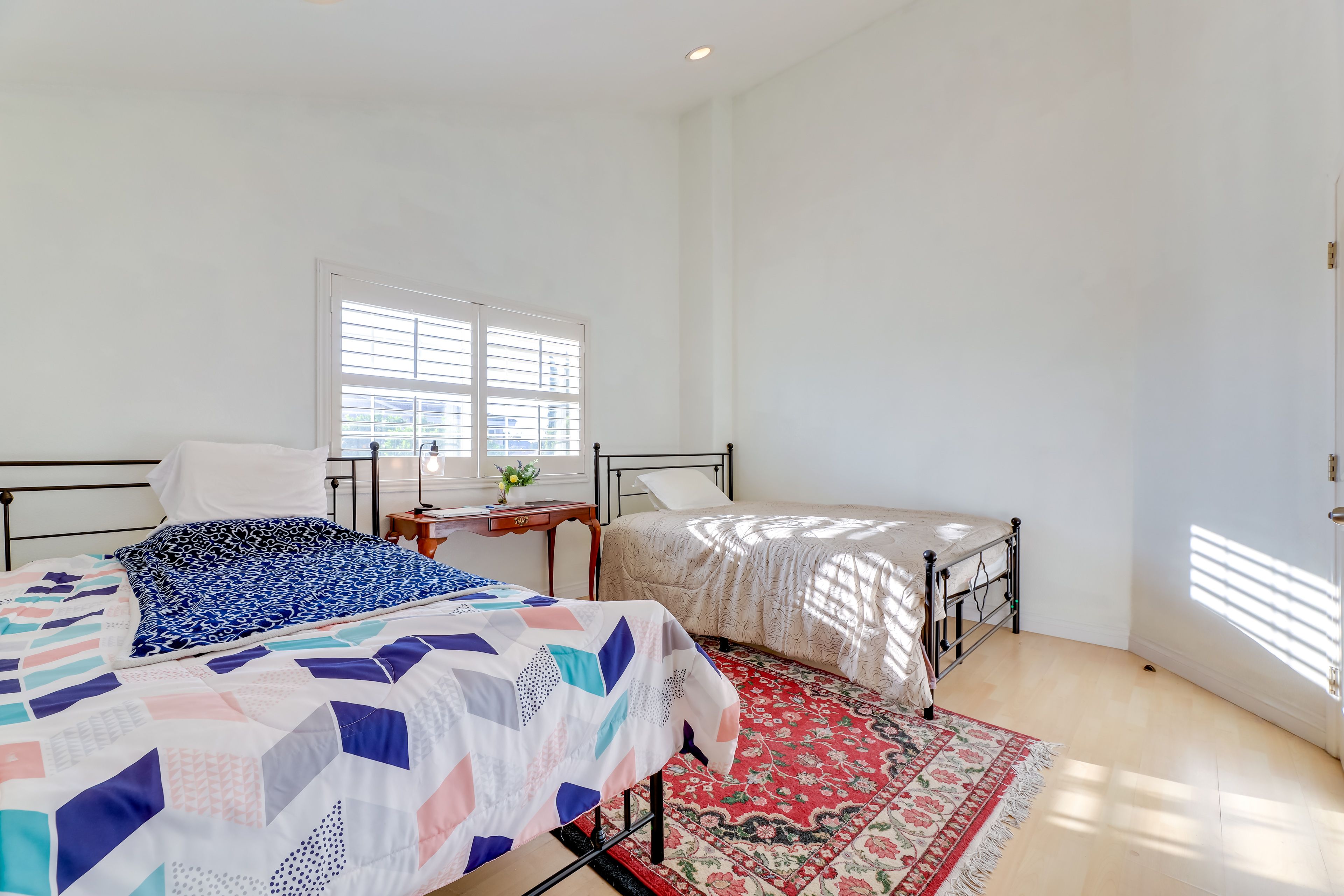 Bedroom 3 | Queen Bed | Full Bed