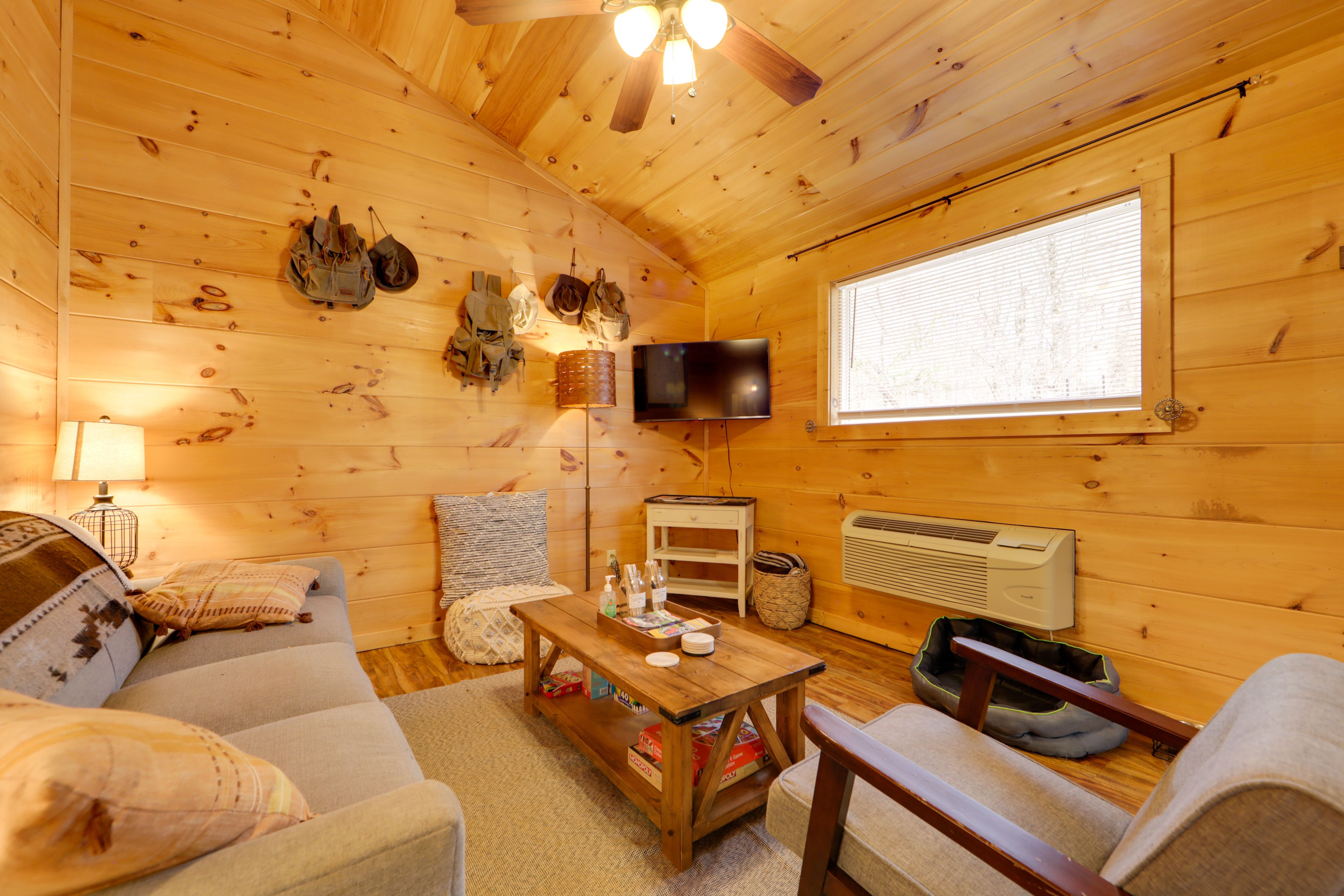 Living Room | Smart TV