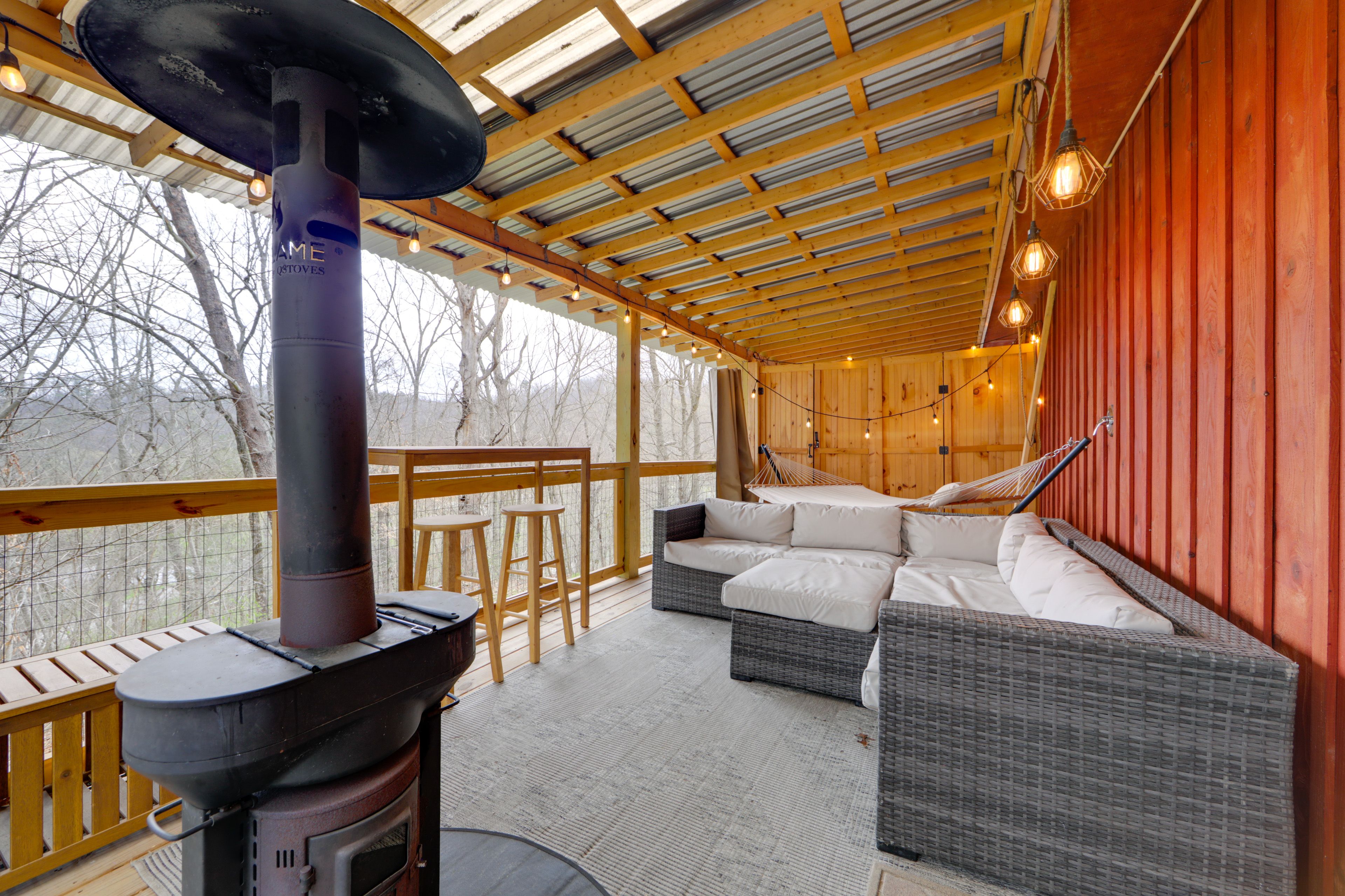 Cosby Vacation Rental | 1BR | 1BA | 576 Sq Ft | 1 Step to Enter