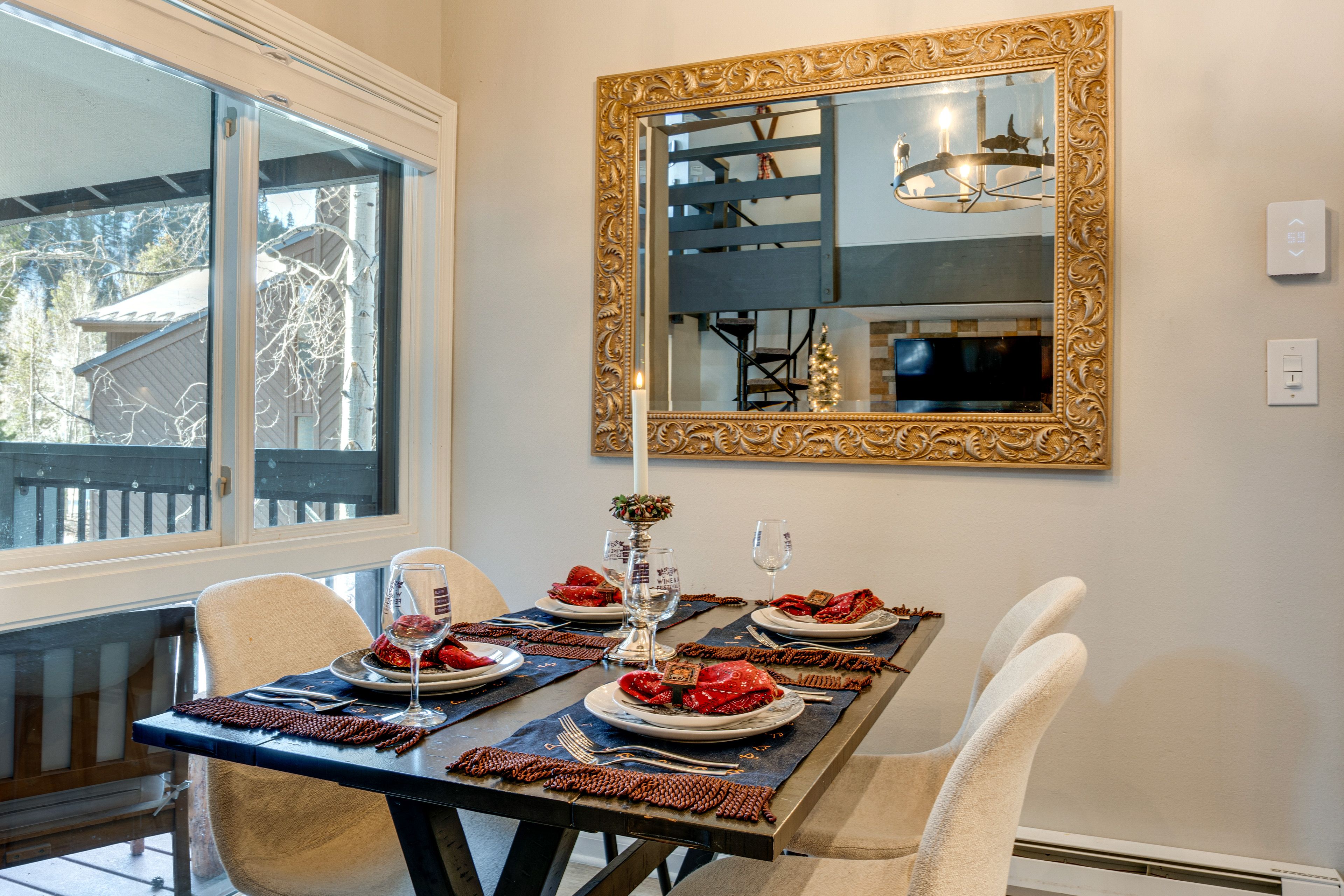 Dining Area | 1st Floor