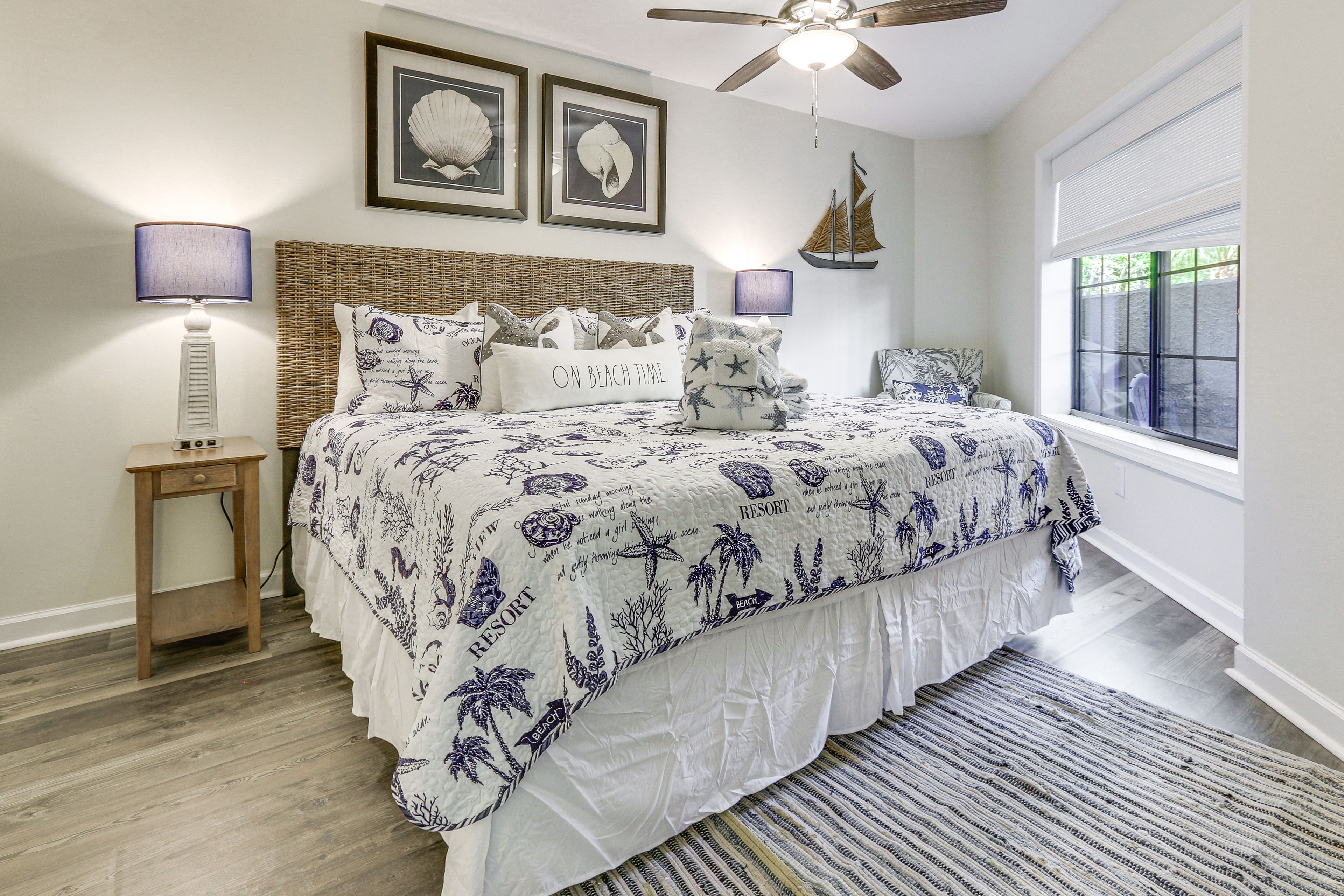 Bedroom 1 | King Bed