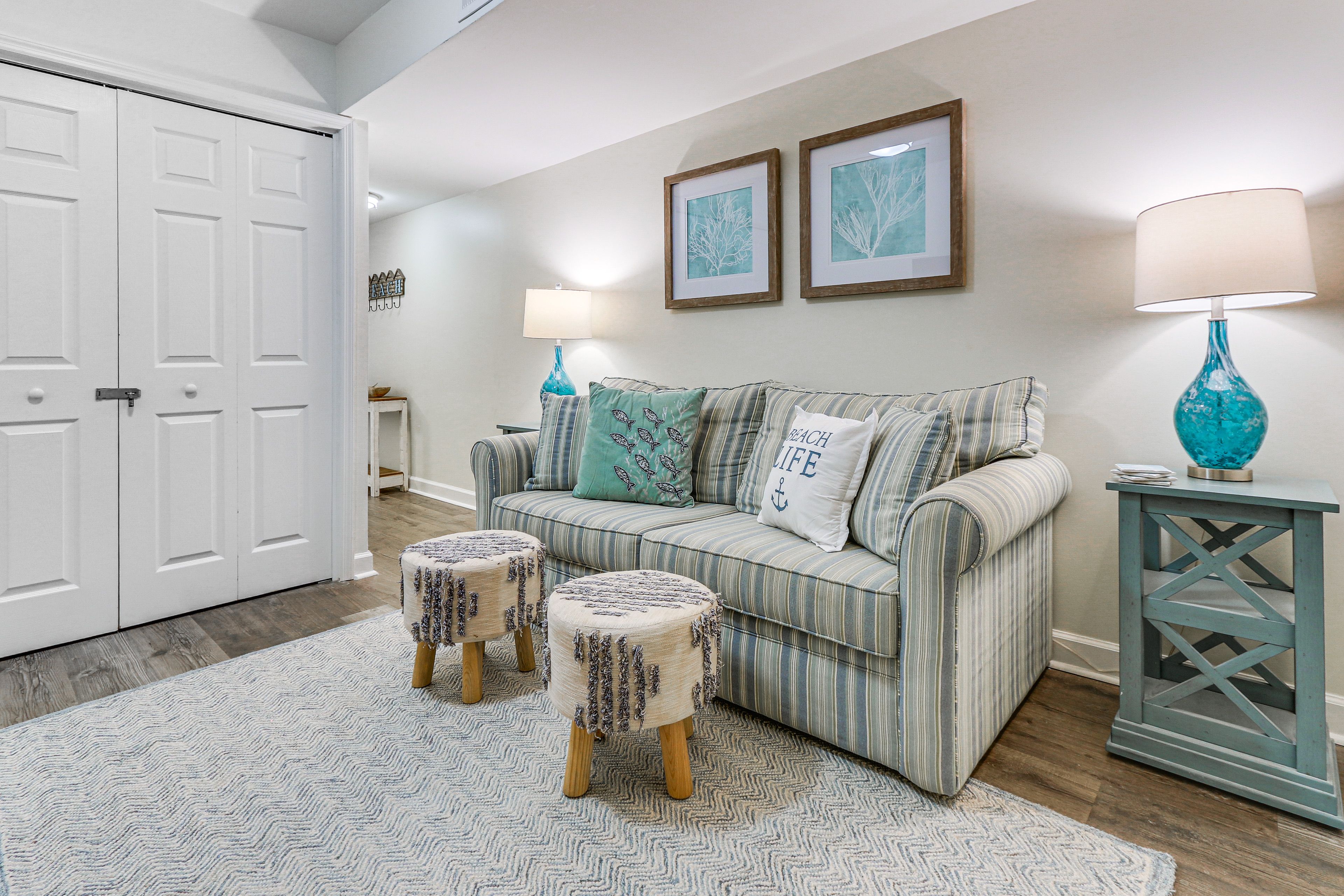 Family Room | Full Sleeper Sofa