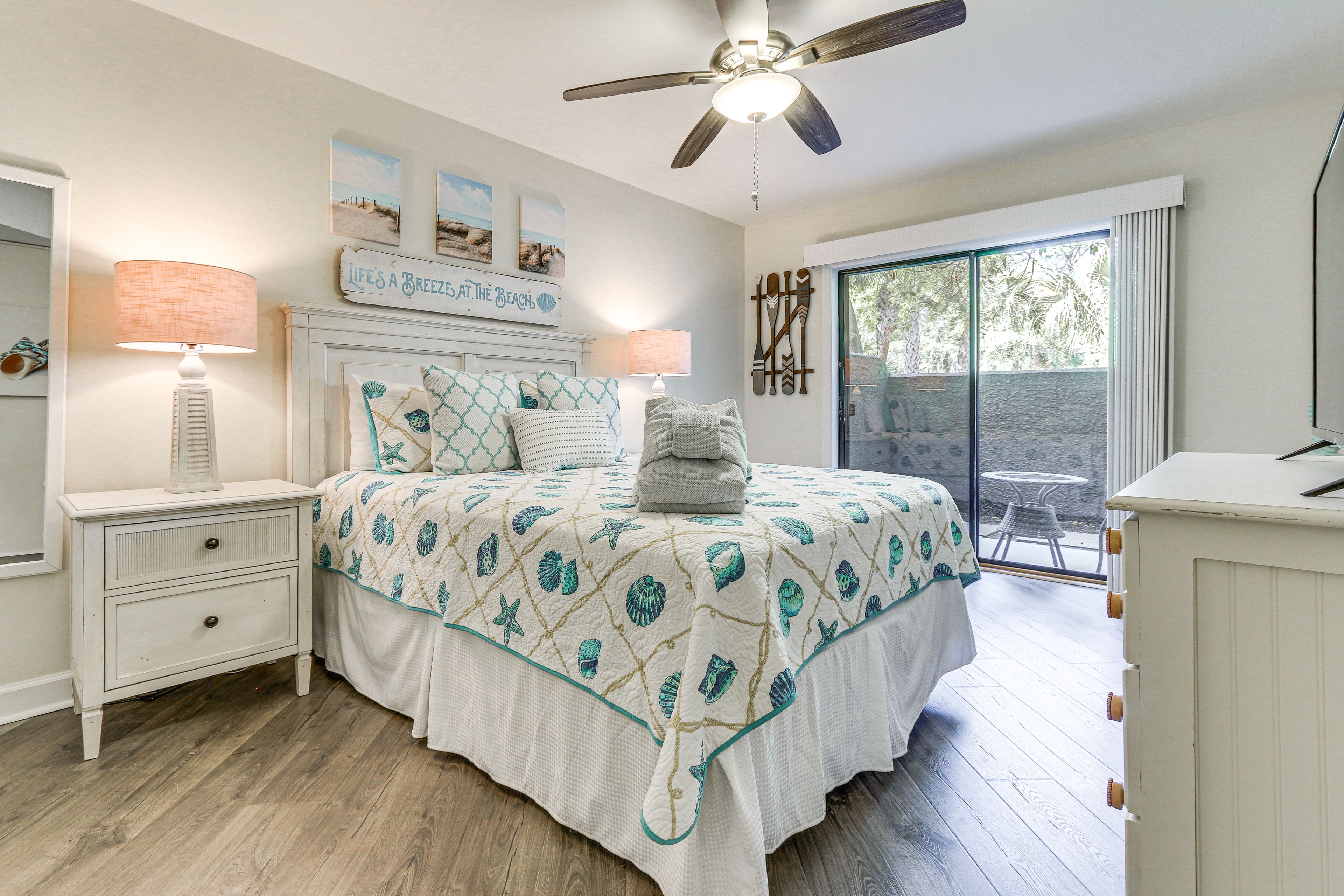 Bedroom 2 | Queen Bed