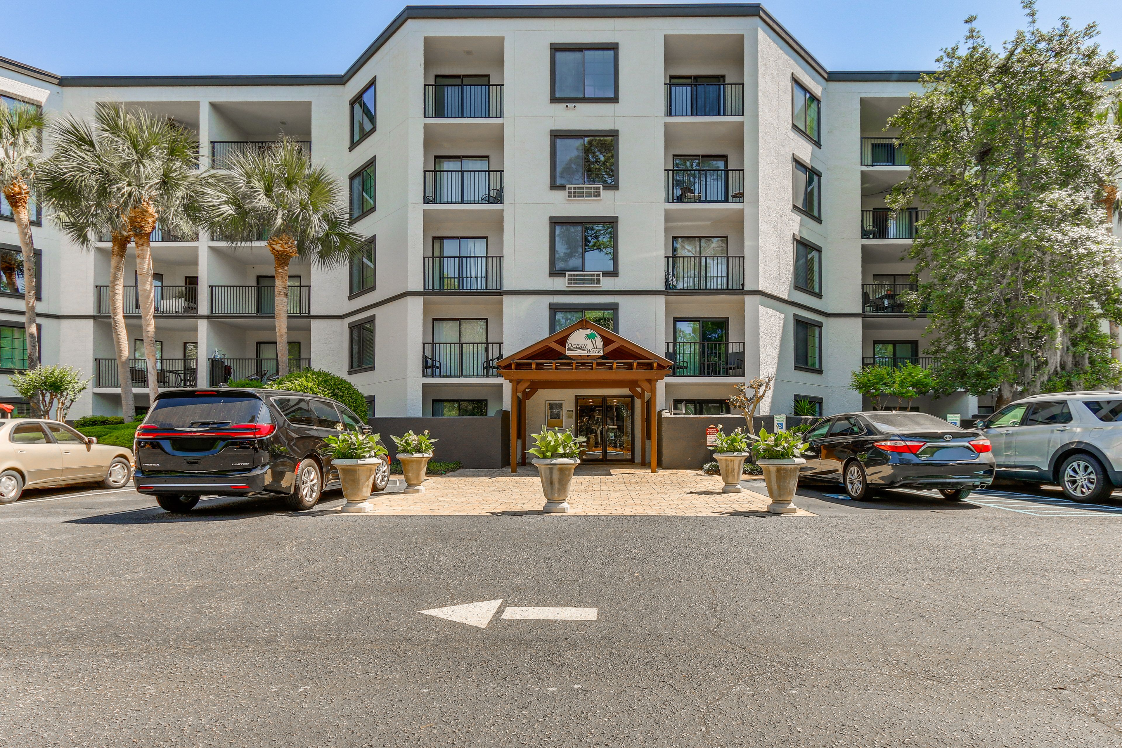 Exterior | Single-Story Condo on 1st Floor