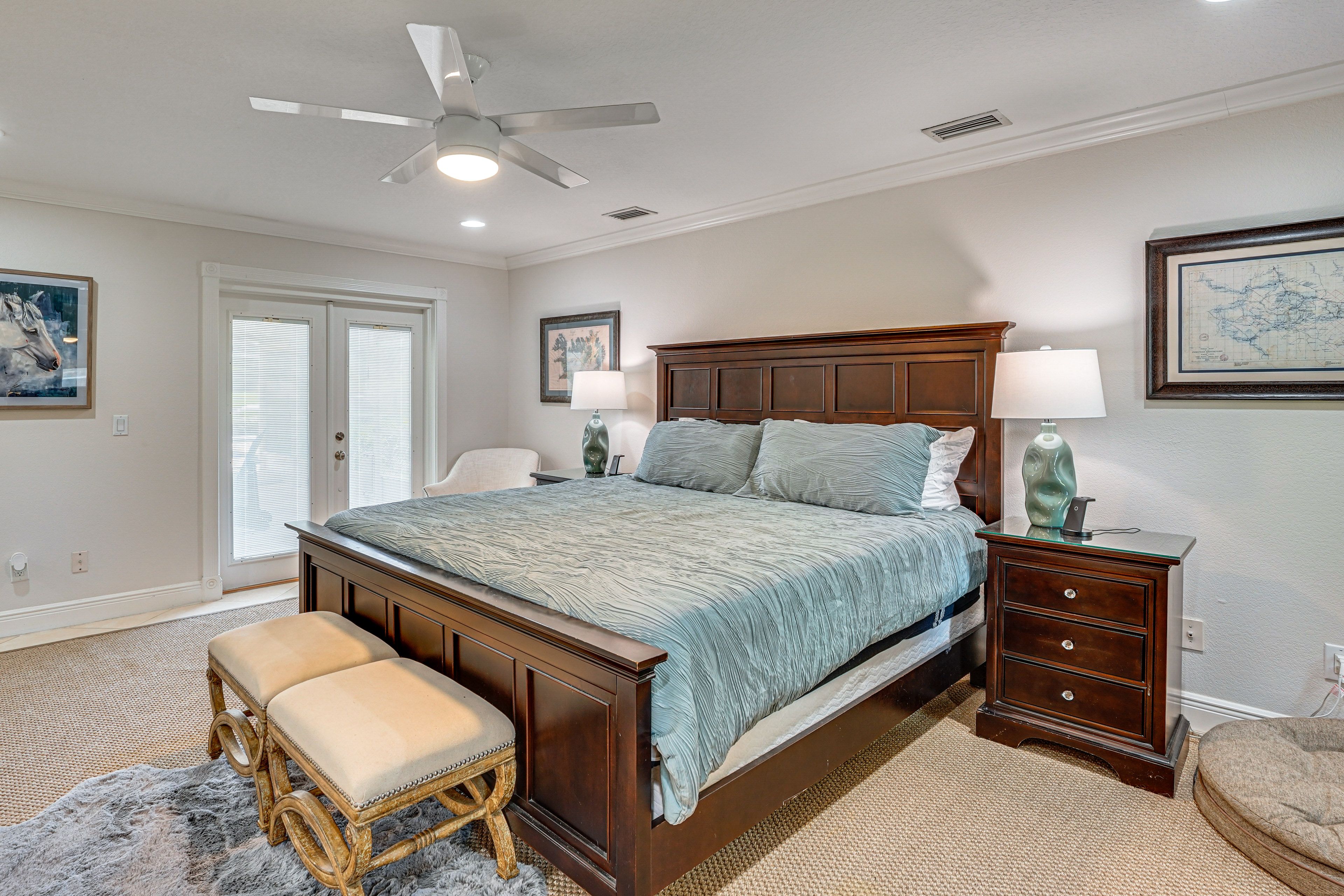 Bedroom 1 | King Bed