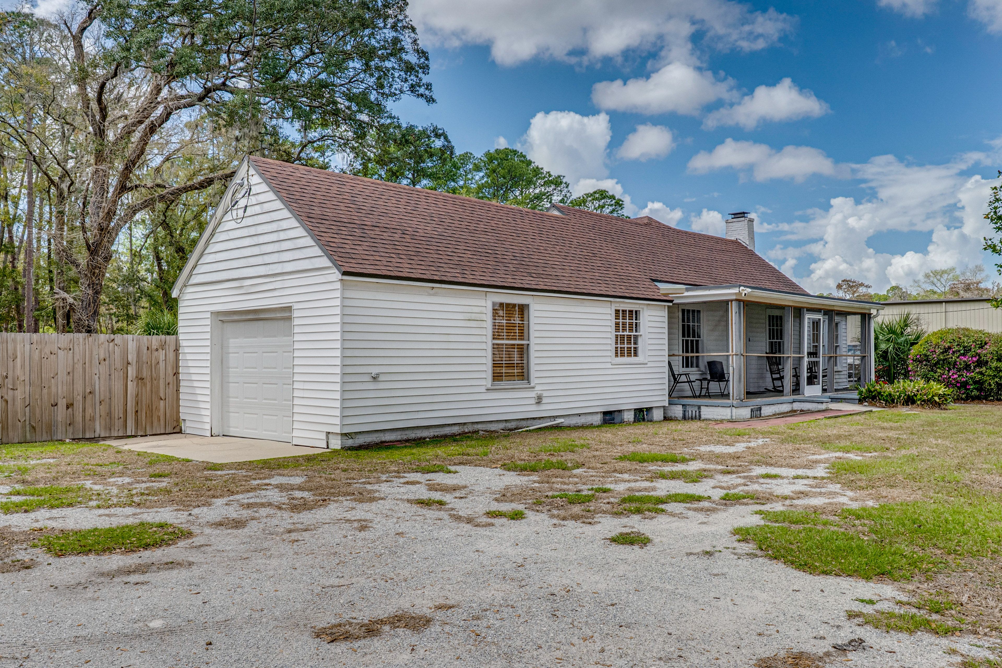 Parking | Driveway (2 Vehicles)