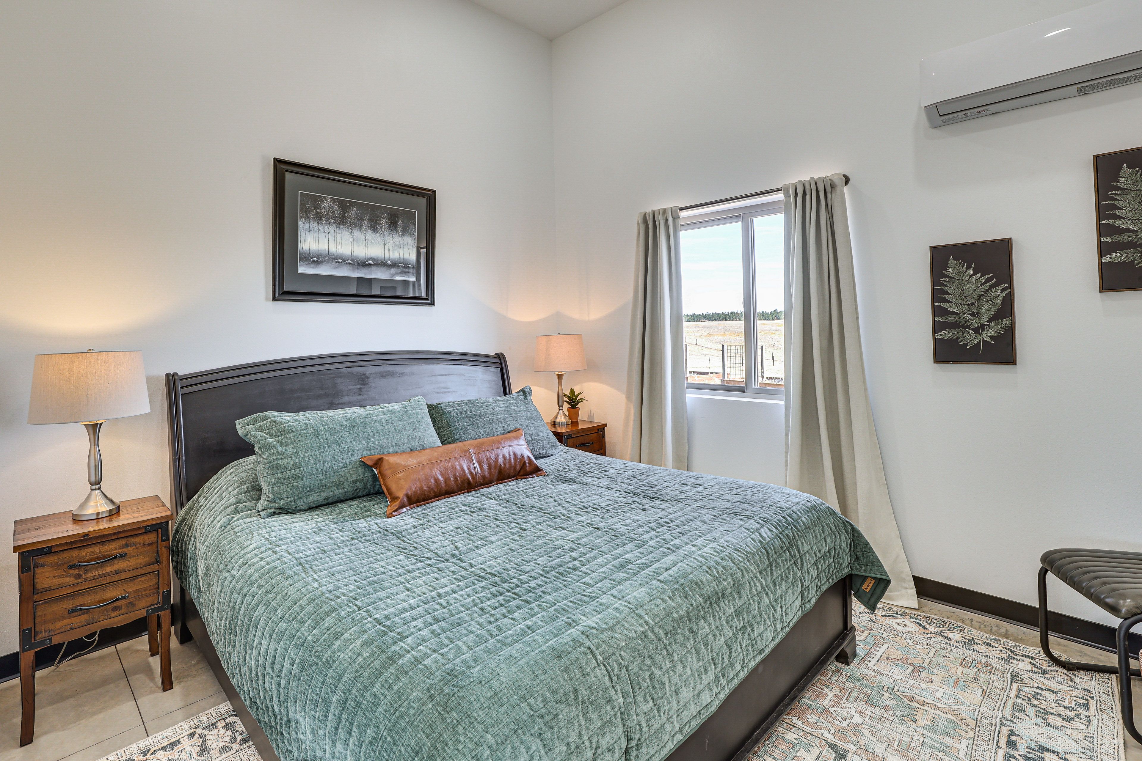 Bedroom 2 | King Bed