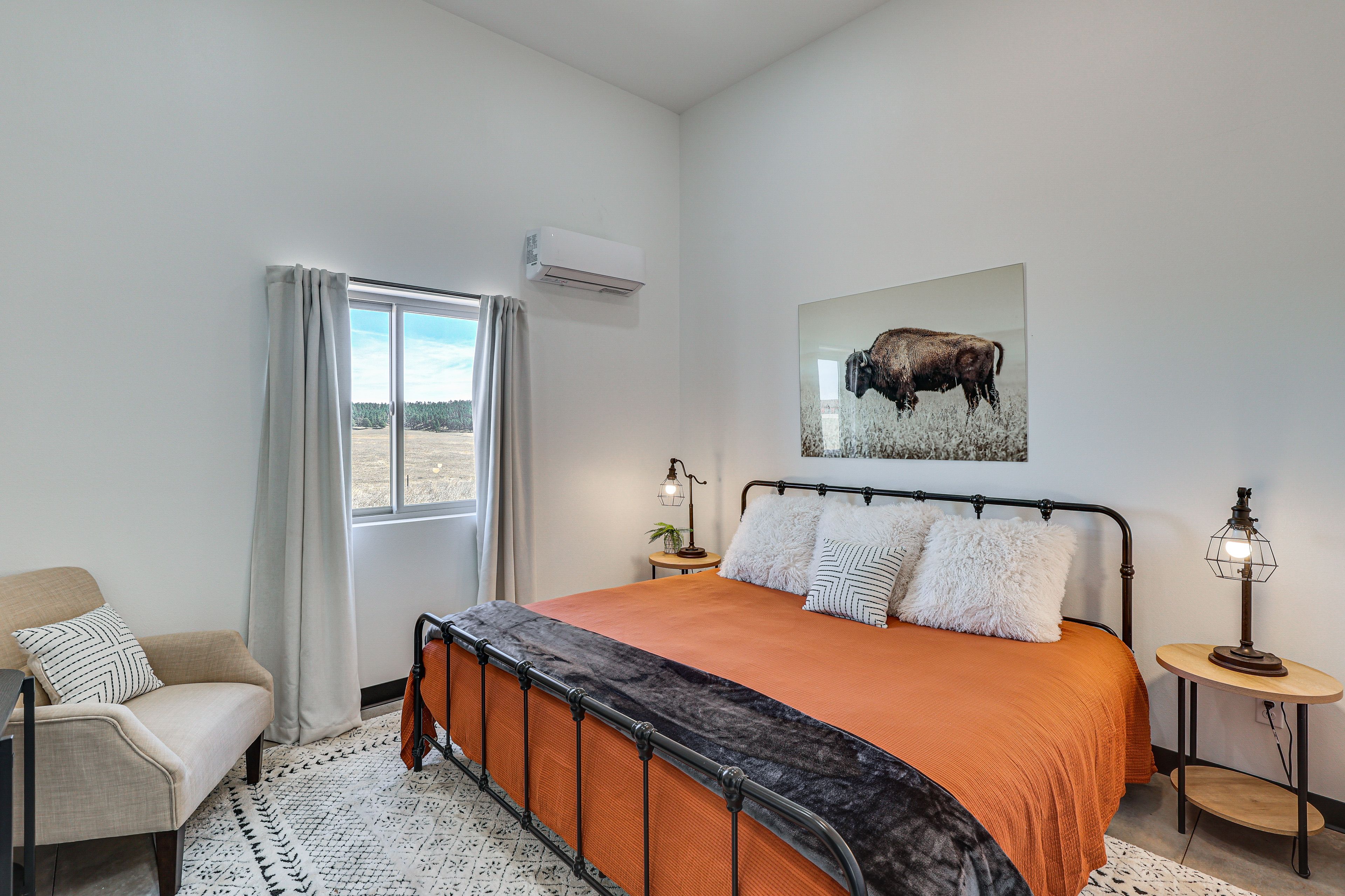 Bedroom 3 | King Bed