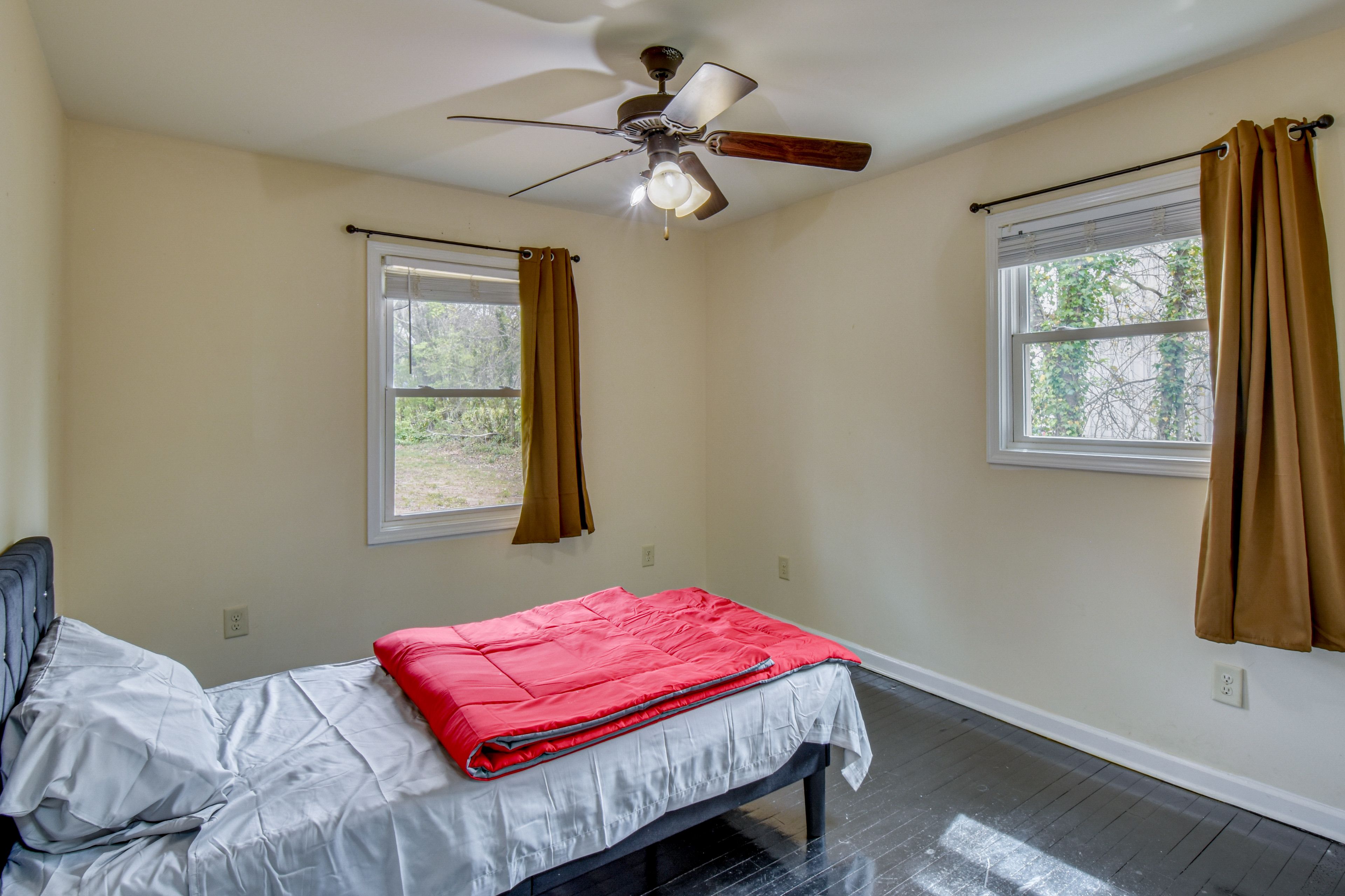 Bedroom 2 | Twin Bed