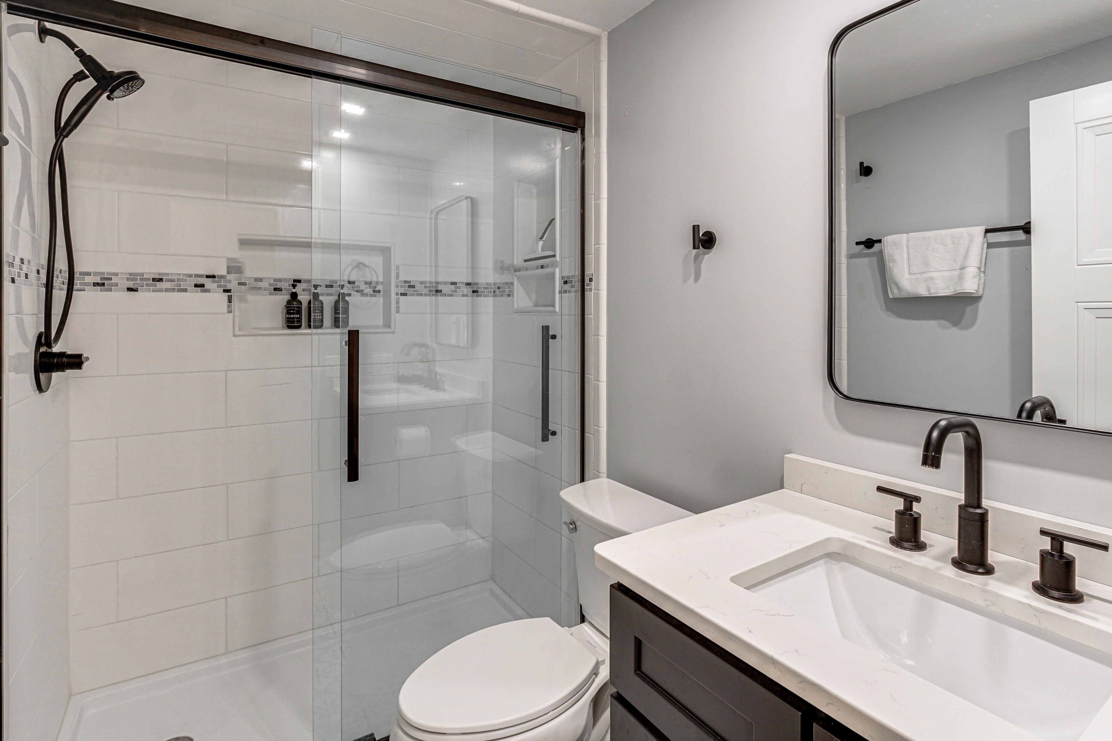 Bathroom | 2nd Floor