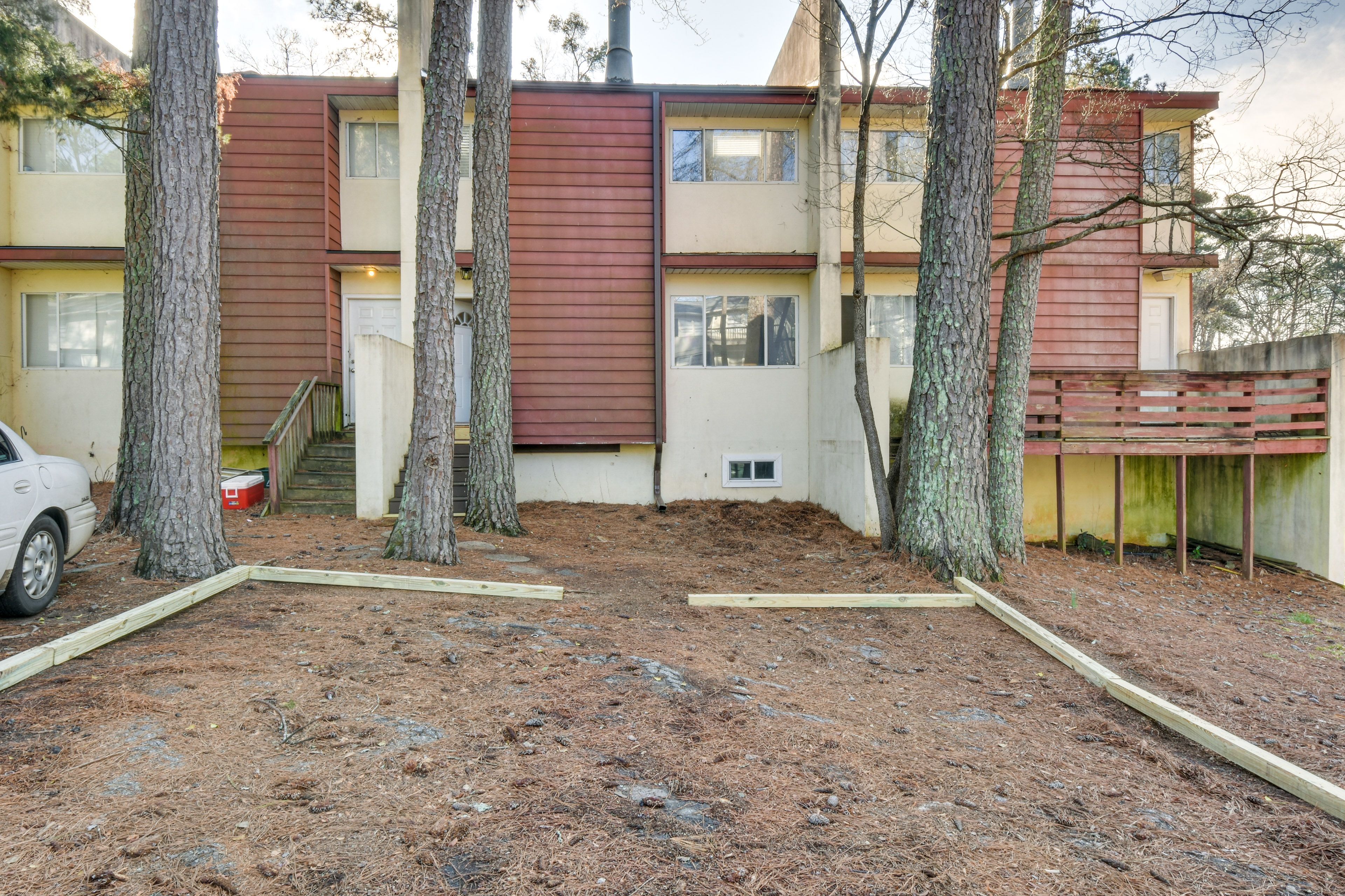 Parking | Driveway (2 Vehicles)