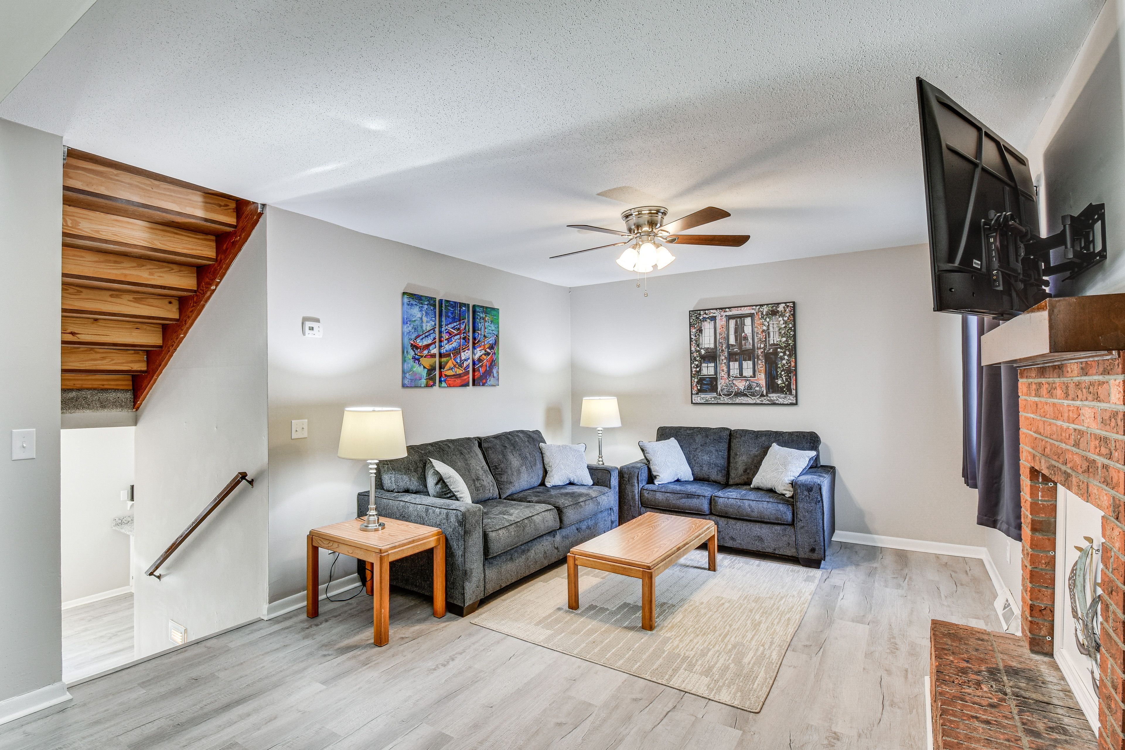 Living Room | Entryway