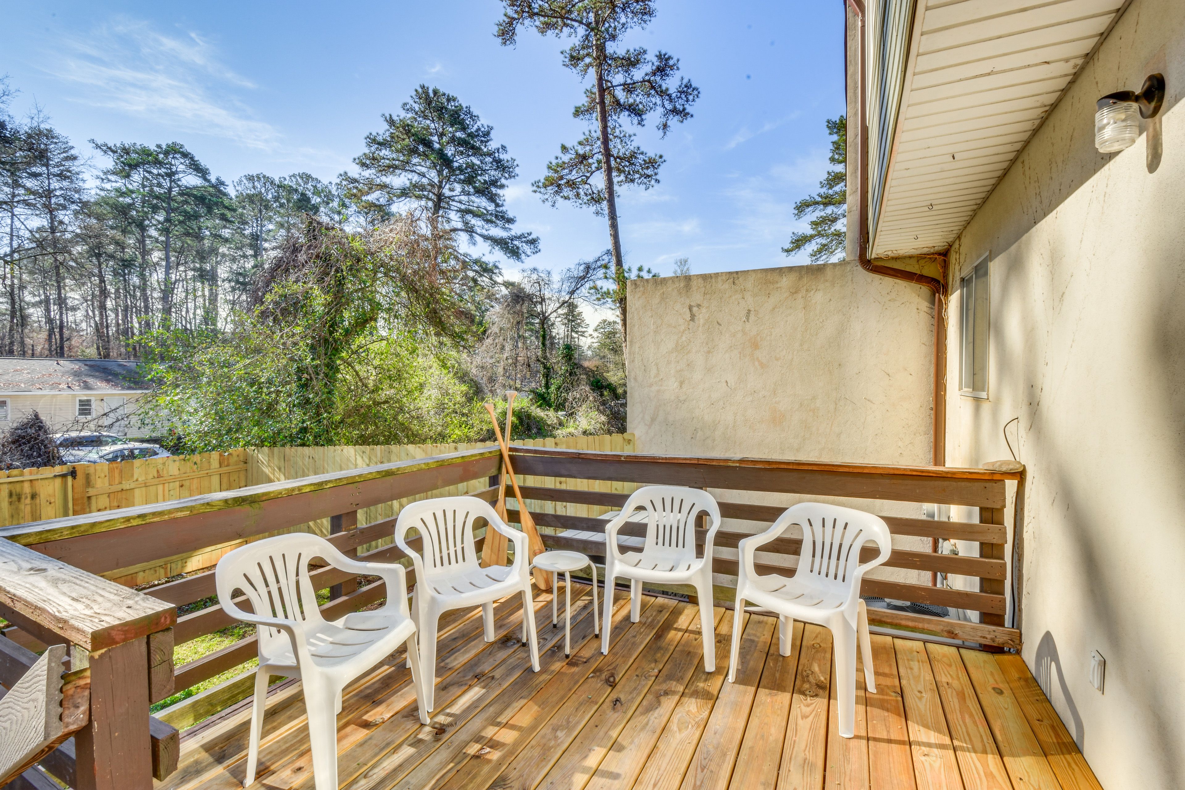 Private Deck & Yard | Outdoor Seating