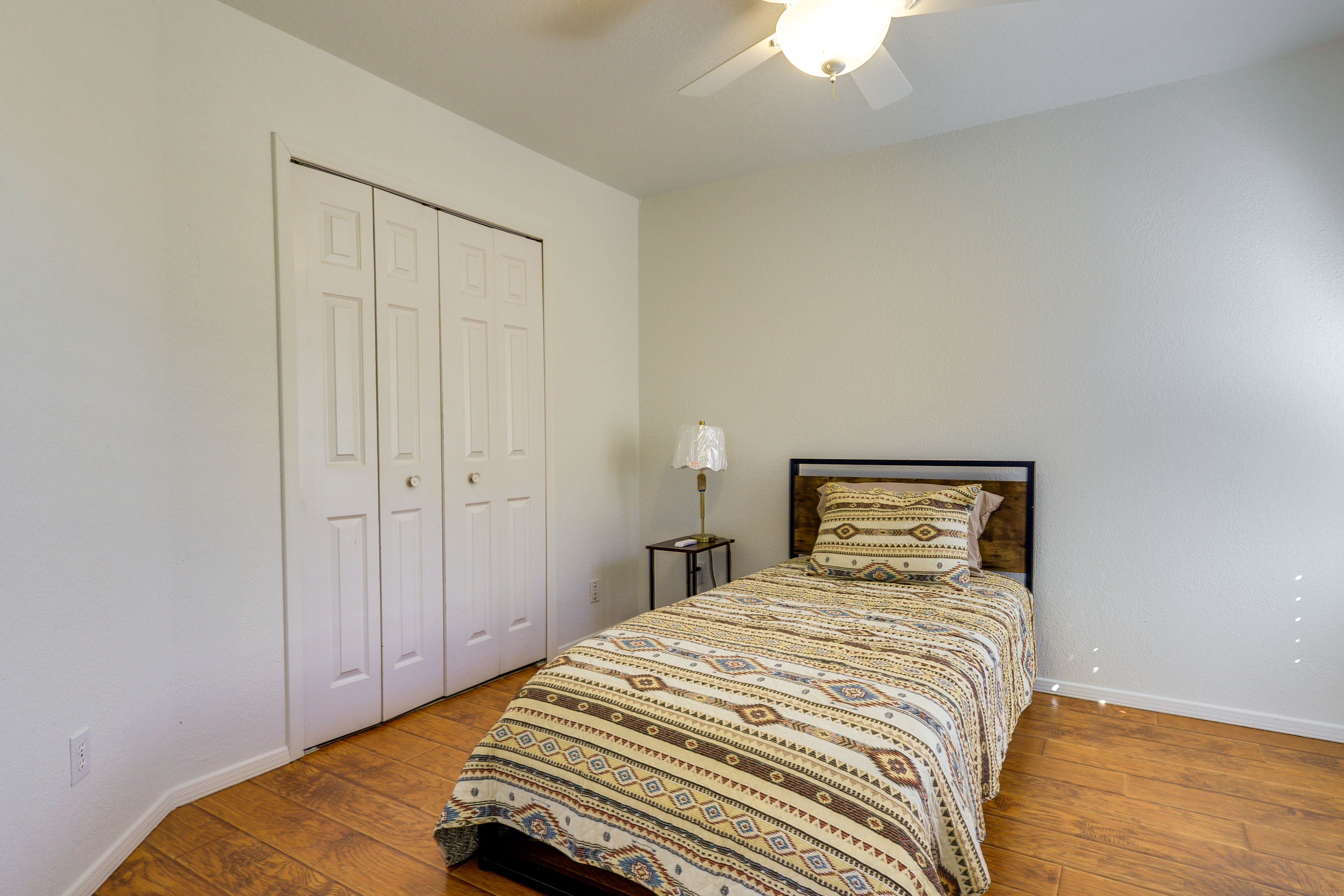 Bedroom 2 | Twin Bed