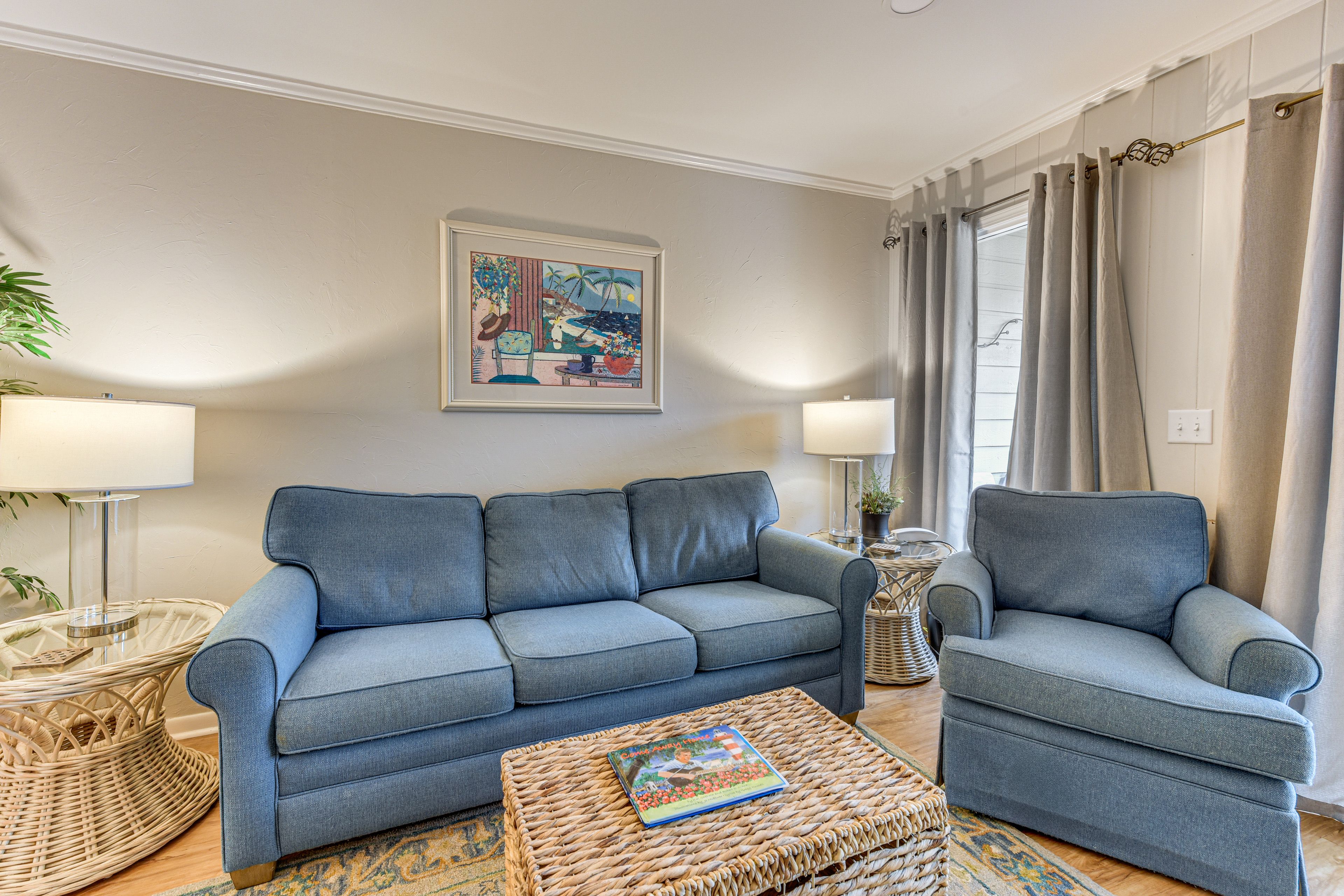 Living Room | Queen Sleeper Sofa