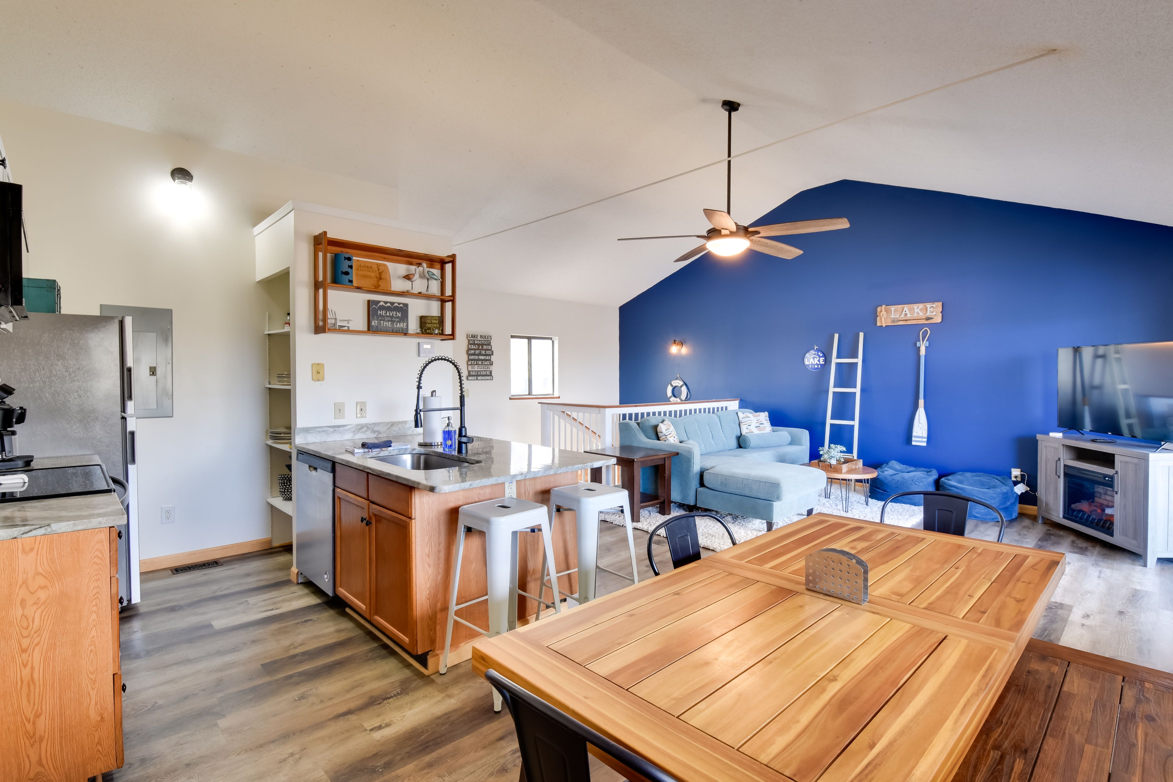 Kitchen | Main Level