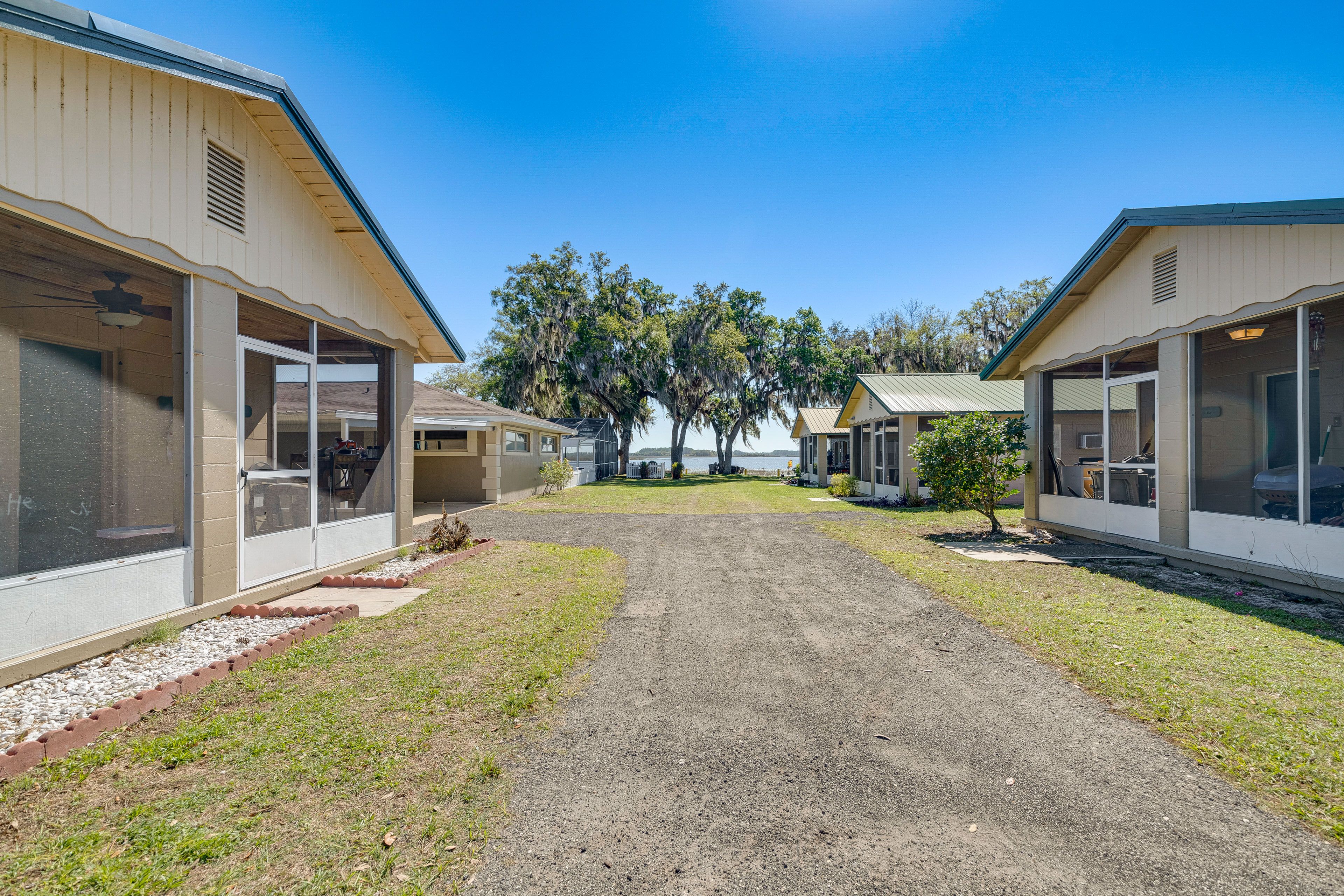Boat Trailer & Overflow Parking Available