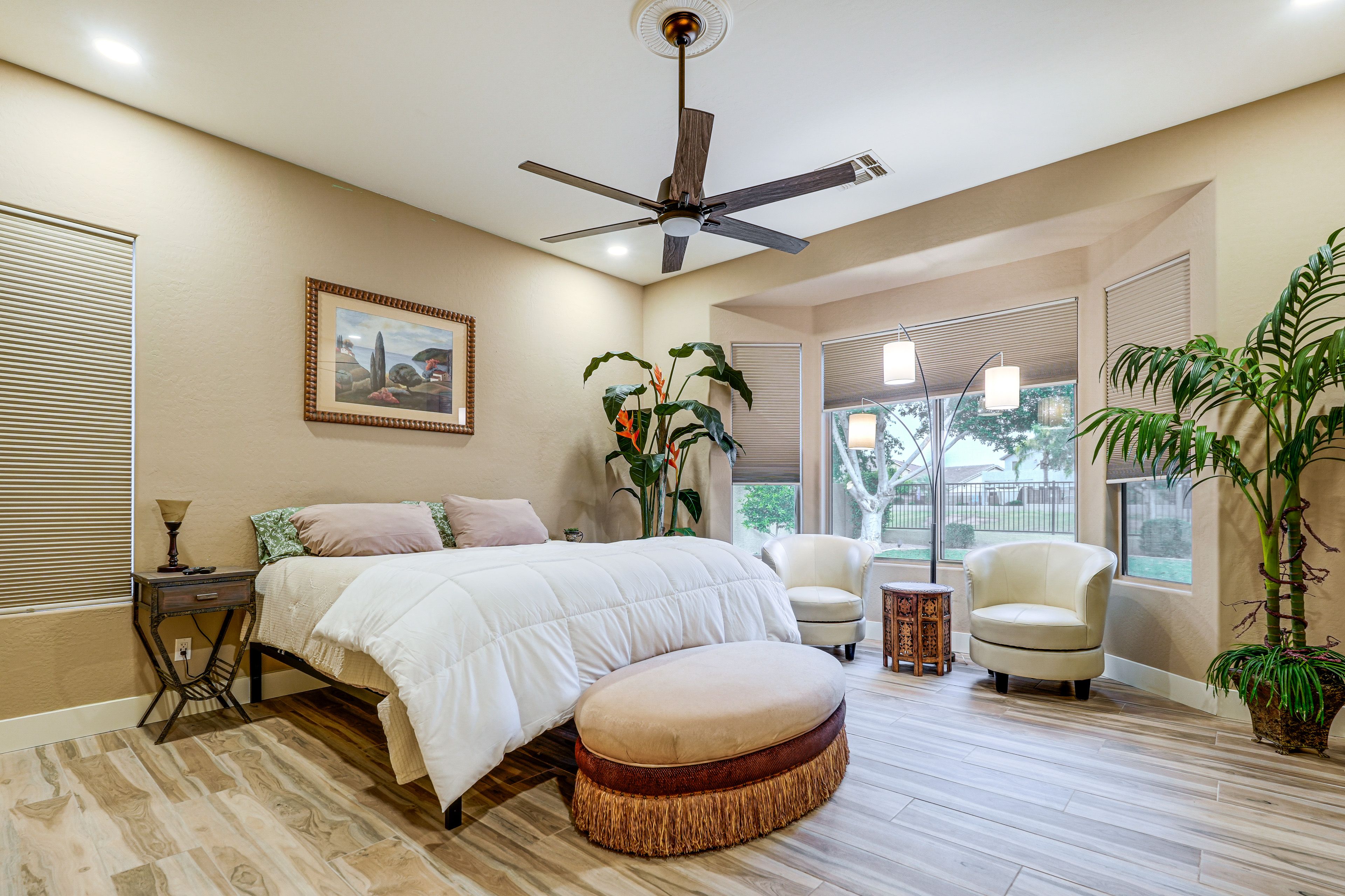 Bedroom 1 | King Bed