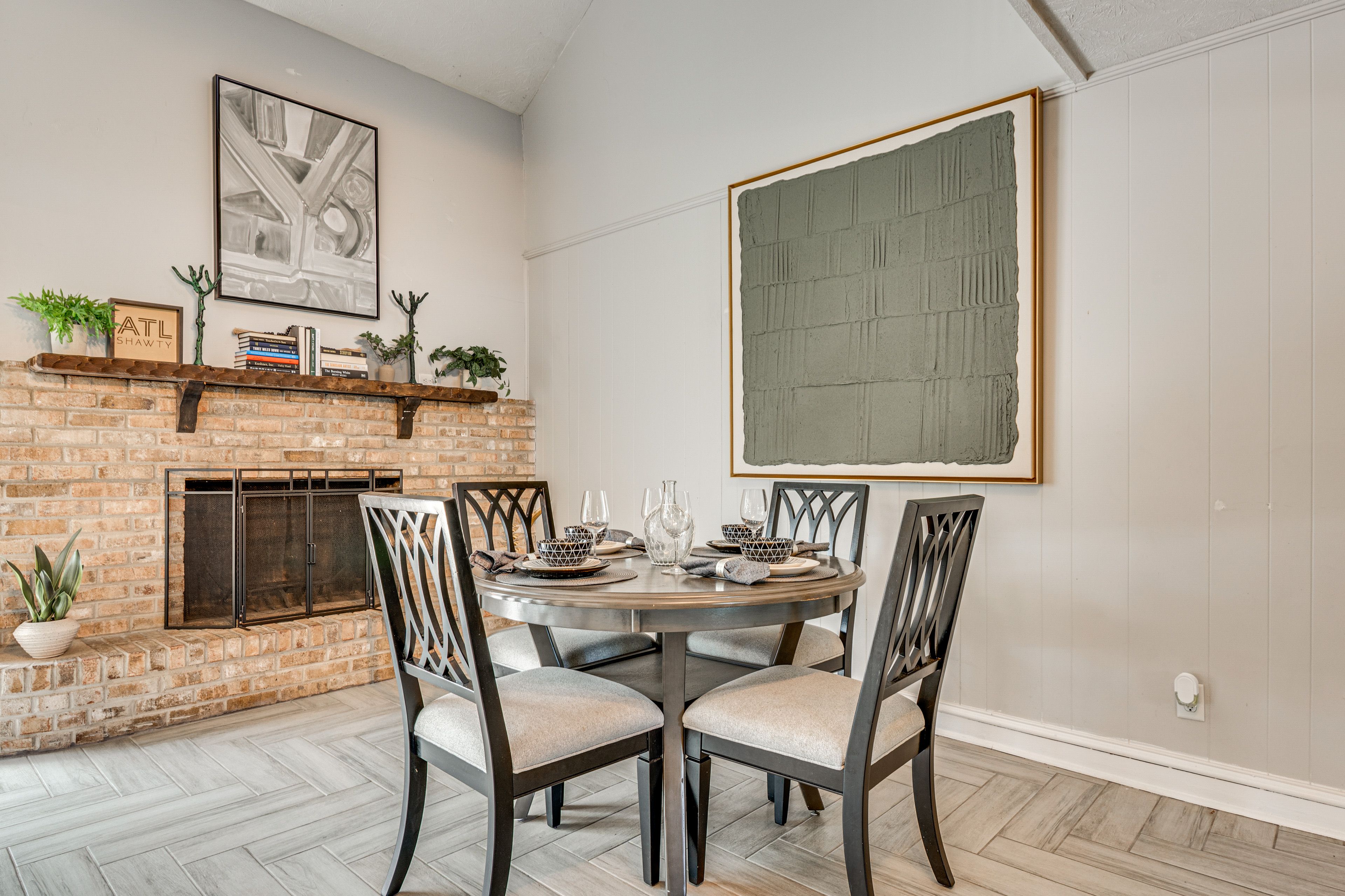 Dining Area | 1st Floor