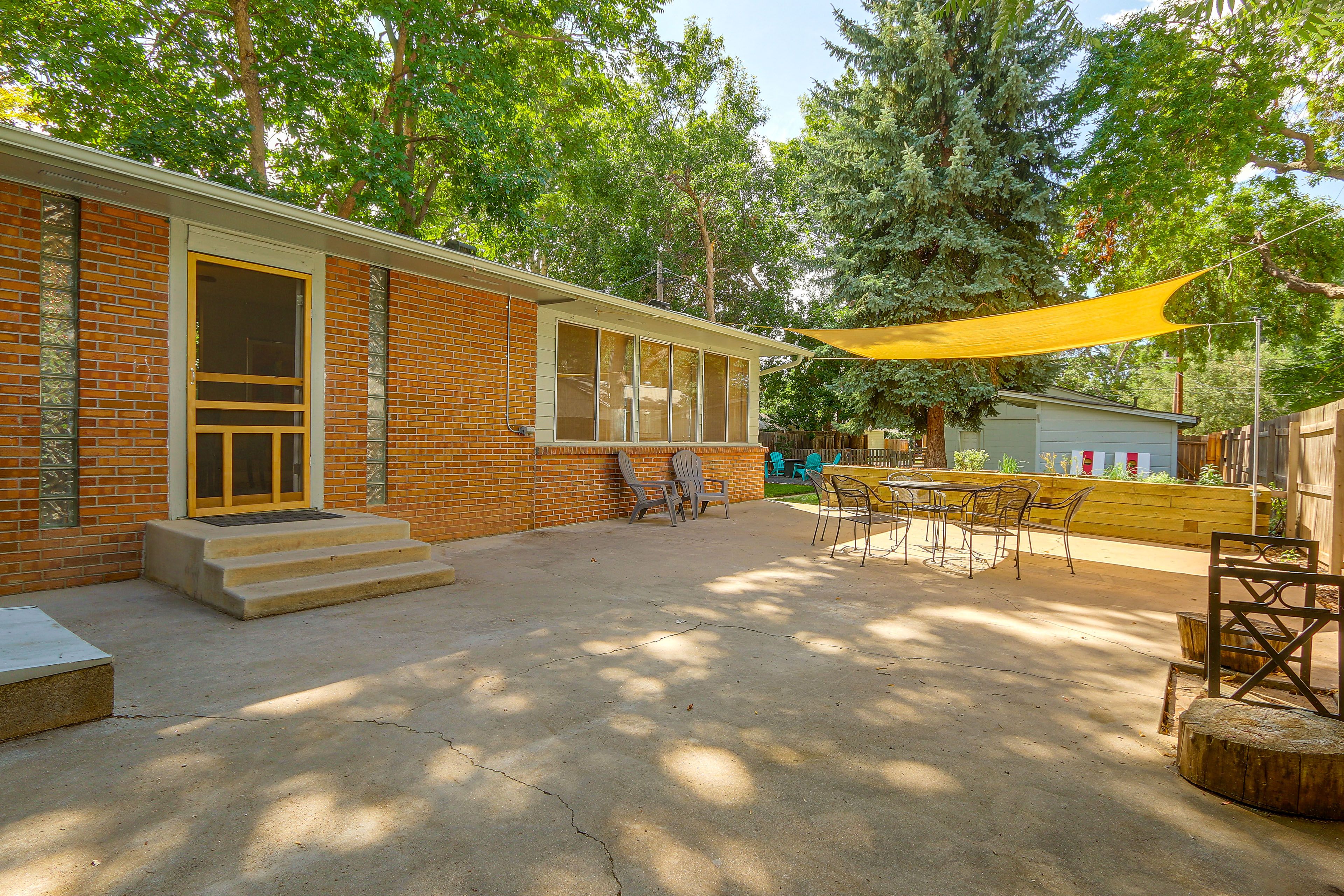 Furnished Patio | Outdoor Dining