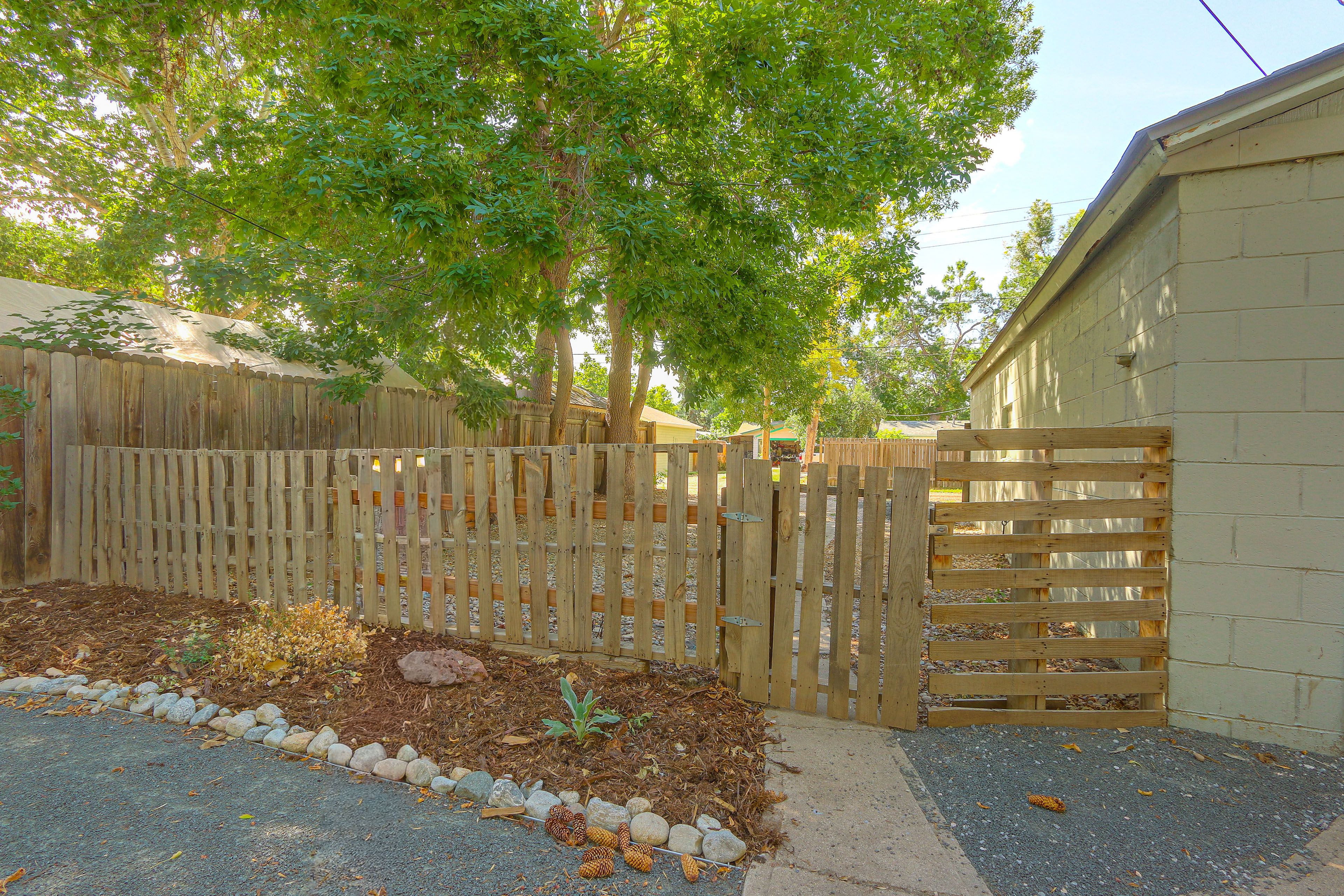Back Entrance | Alley Parking