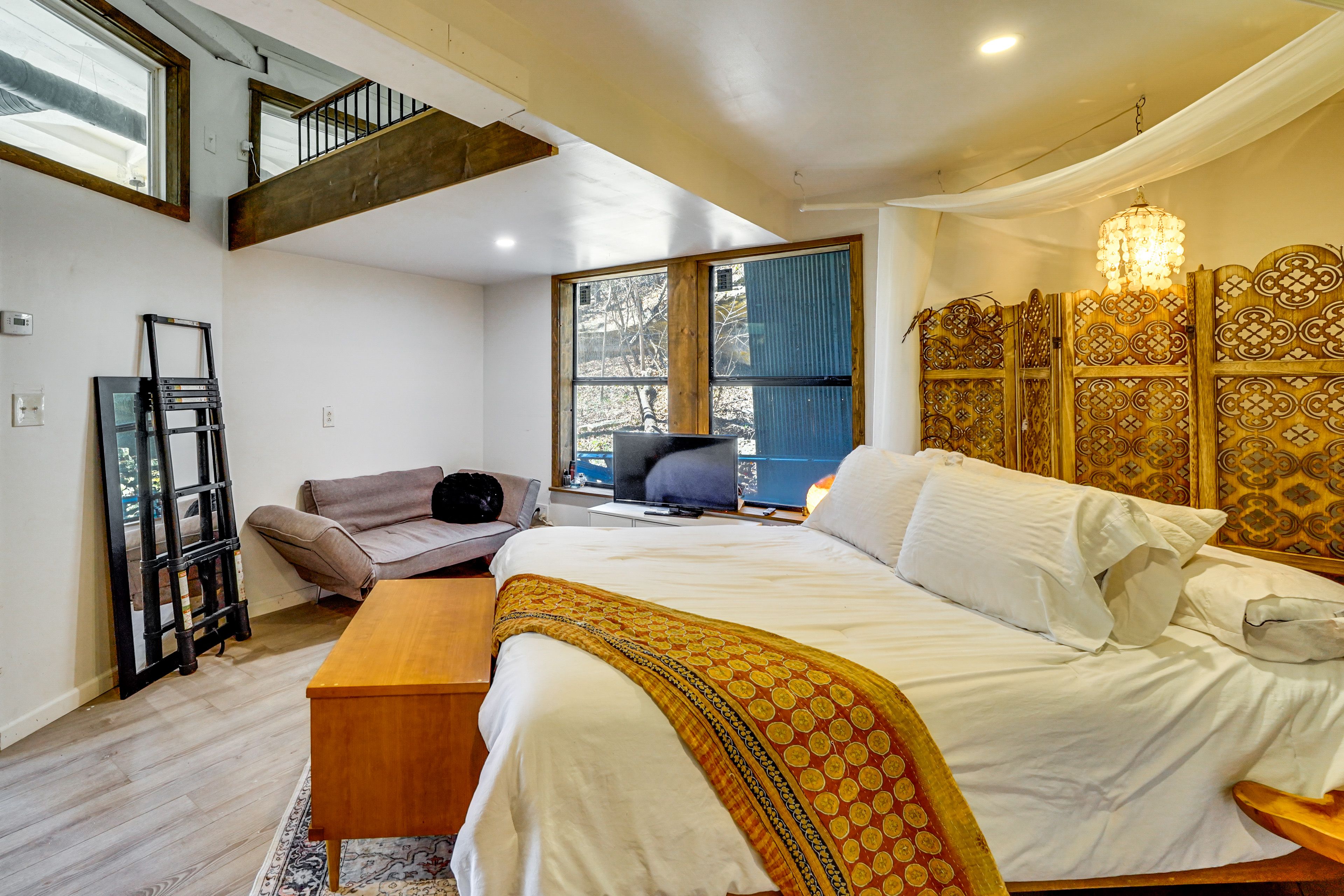 Bedroom 1 | Queen Bed | Full Futon | 1st Floor