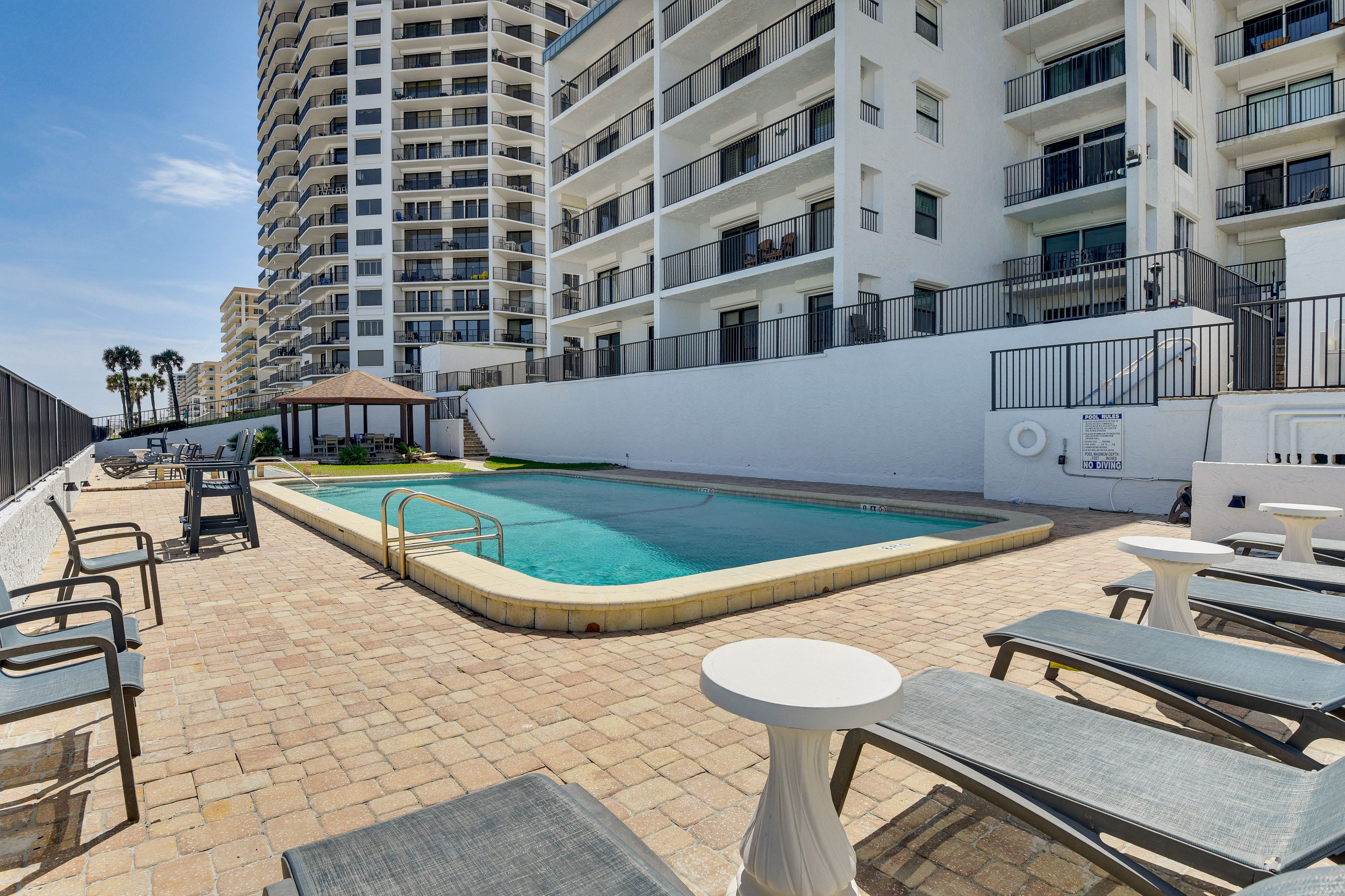 Danbury Breakers | Heated Community Pool