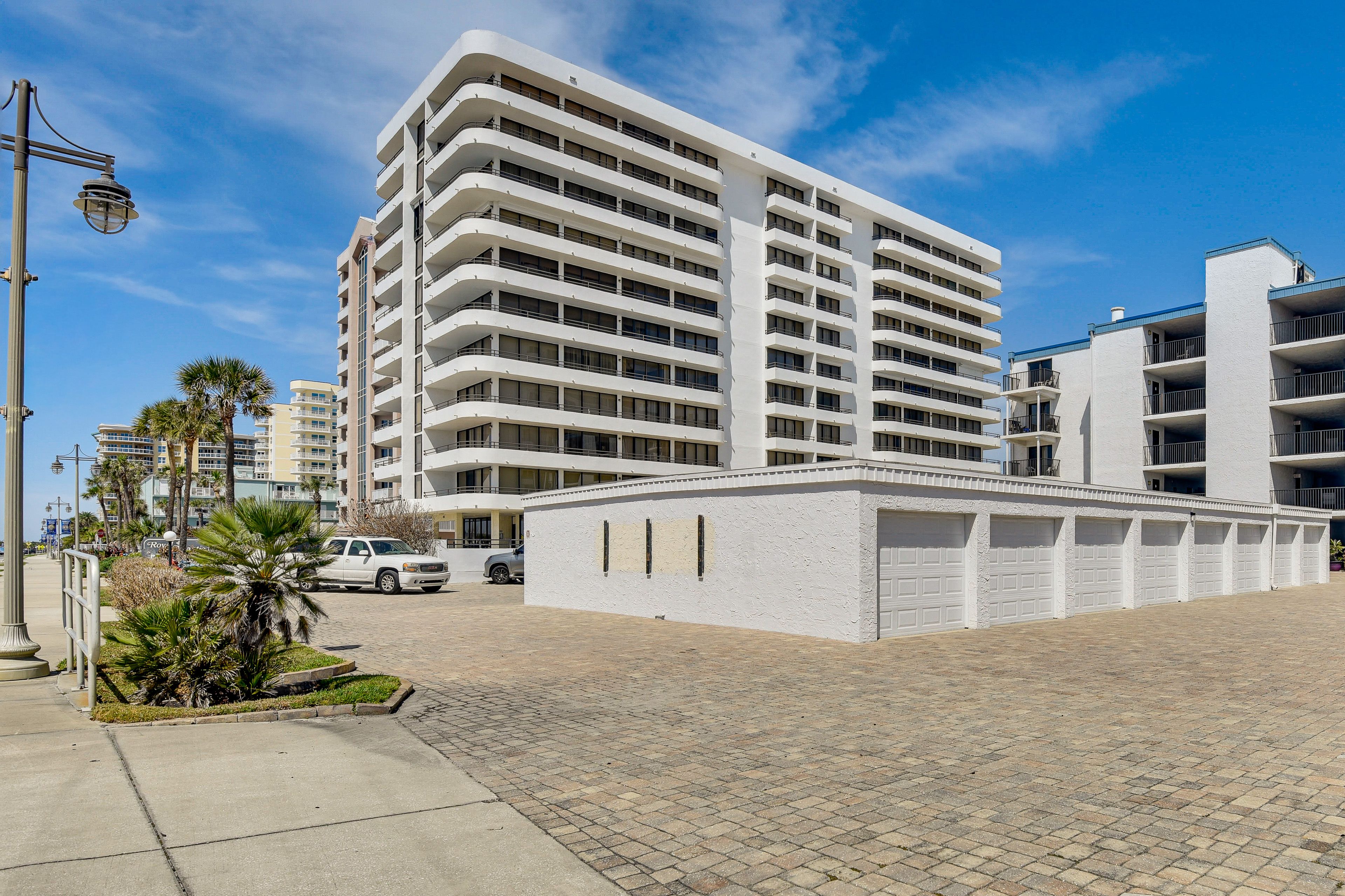 Parking | Open Community Lot