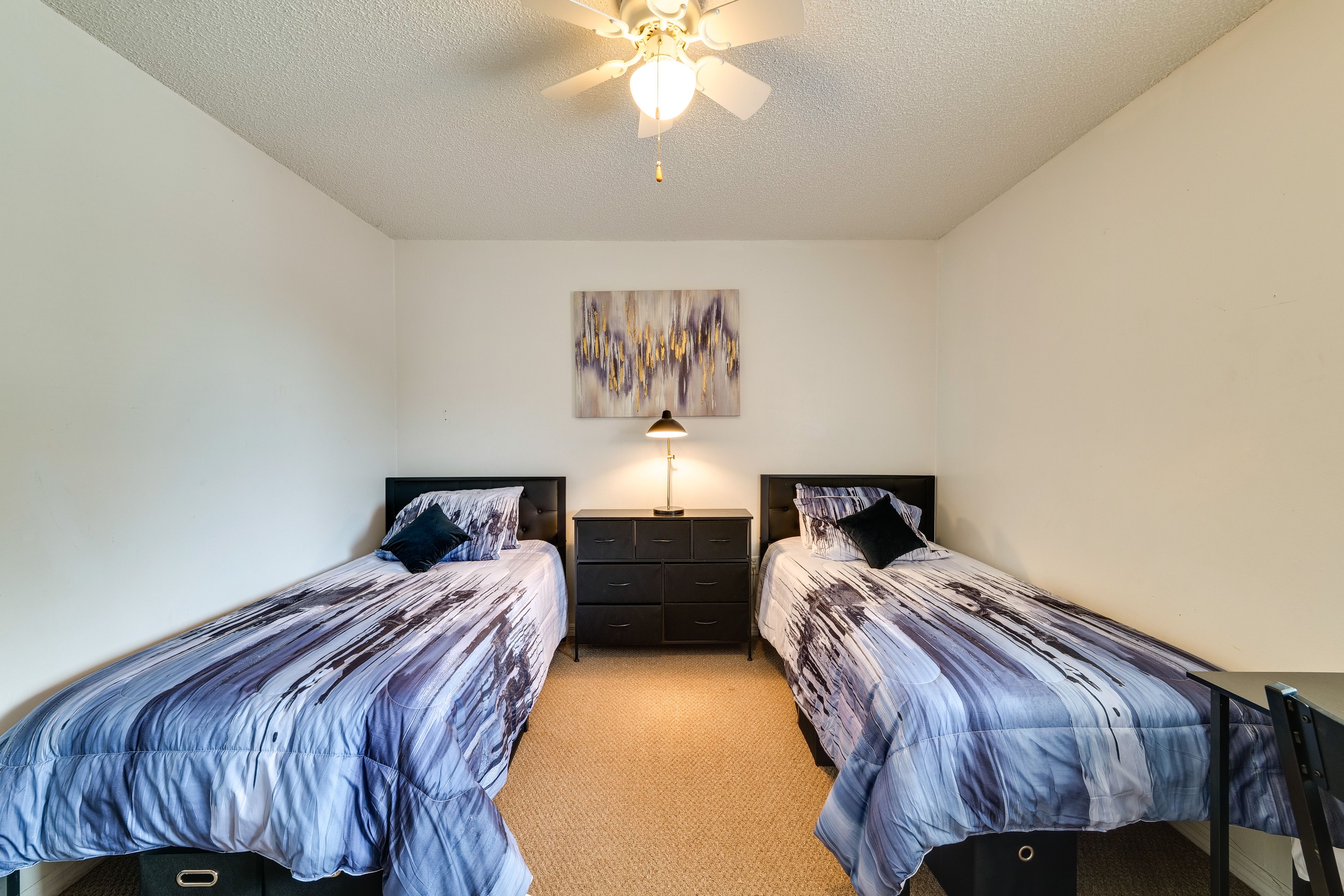 Bedroom 2 | 2 Twin Beds | 2nd Floor