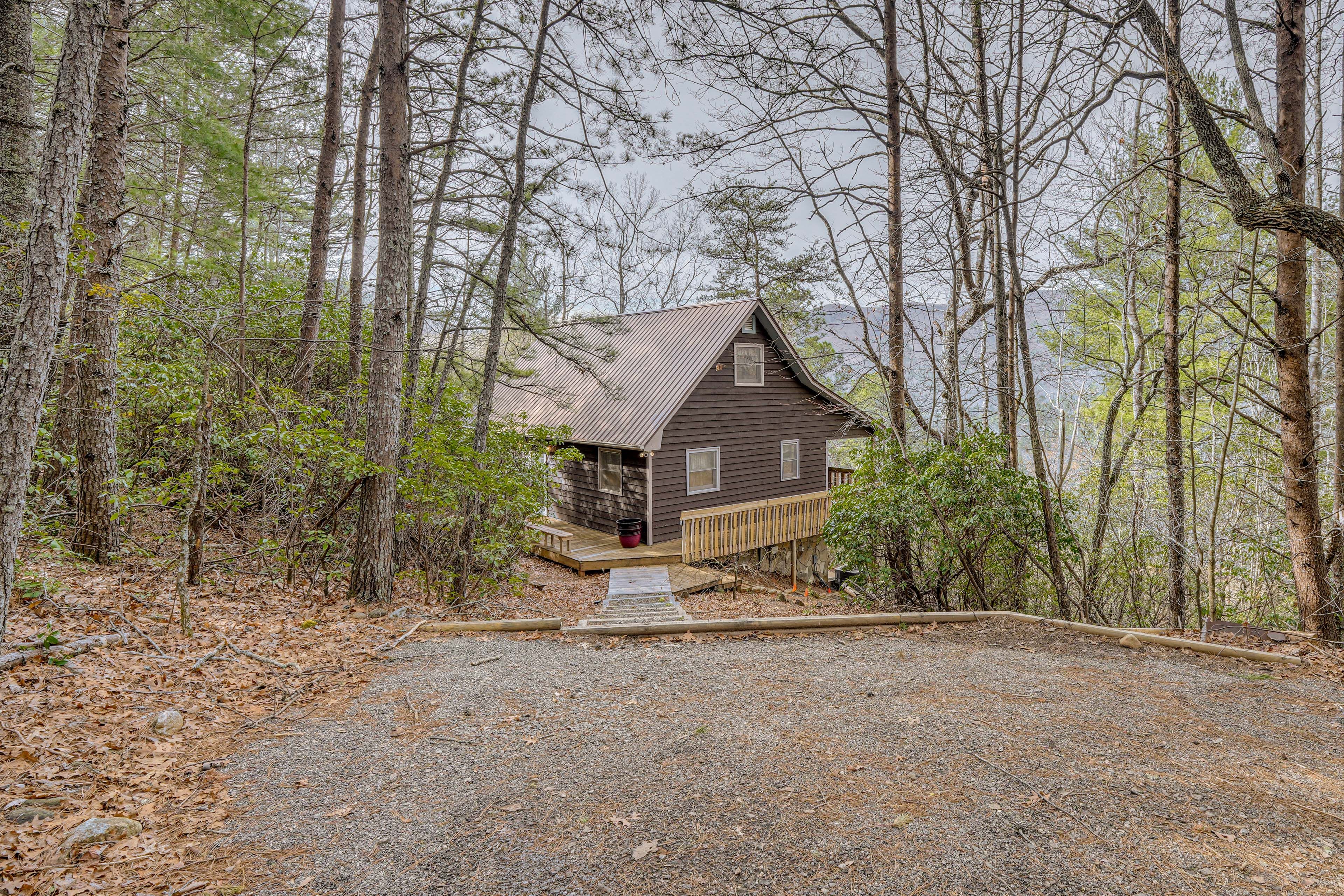 Parking | Driveway (3 Vehicles)