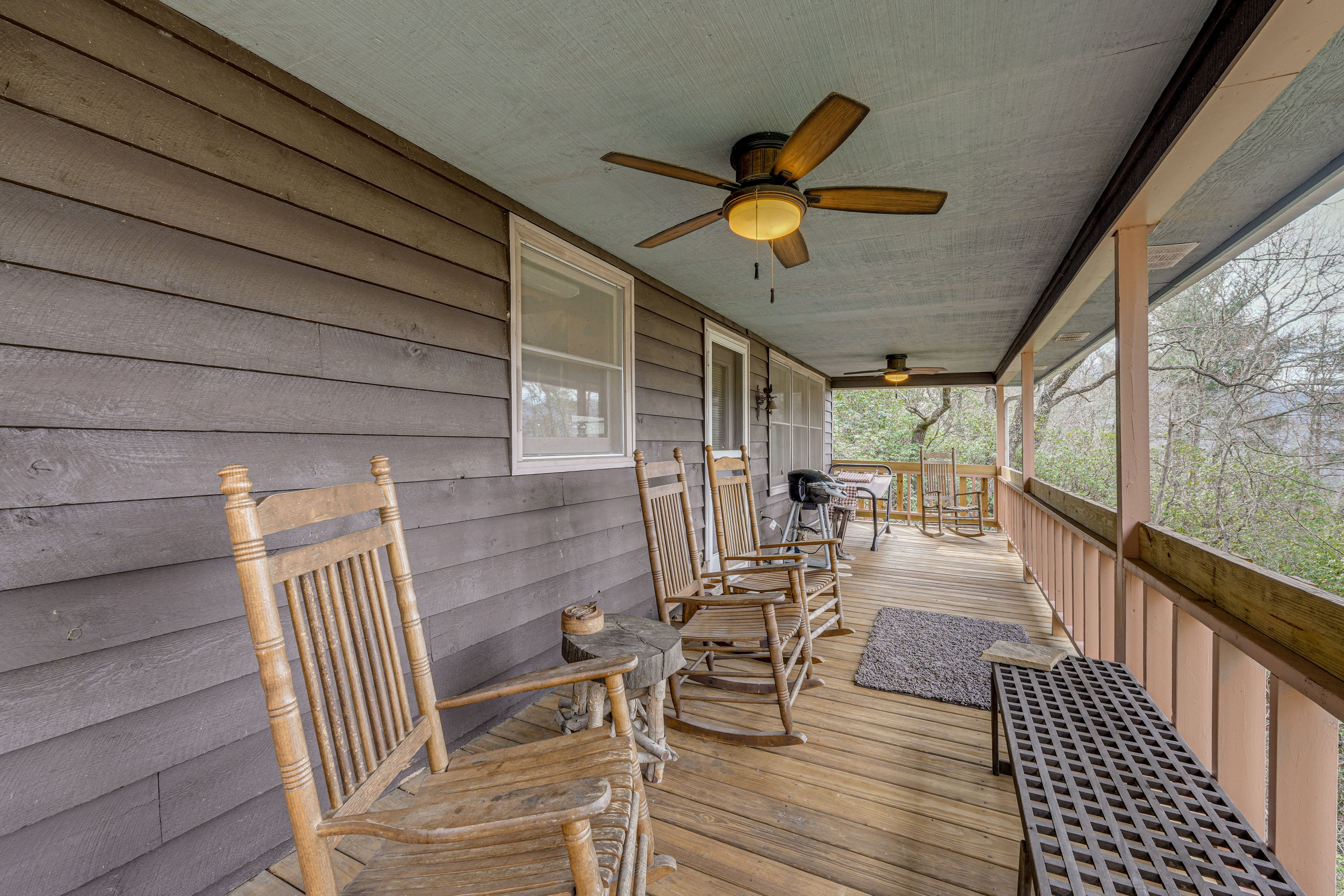 Hiawassee Vacation Rental | 1BR | 1.5BA | 1,200 Sq Ft