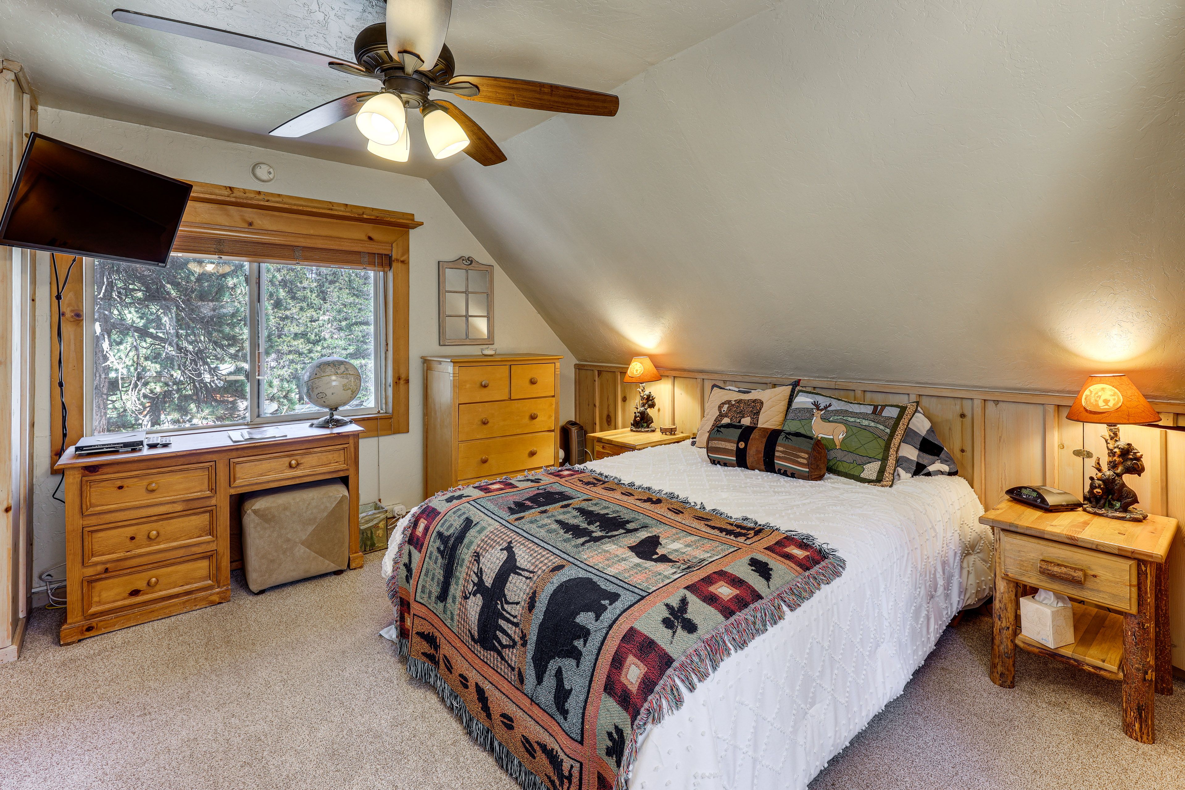 Bedroom | 2nd Floor | King Bed | Full Futon