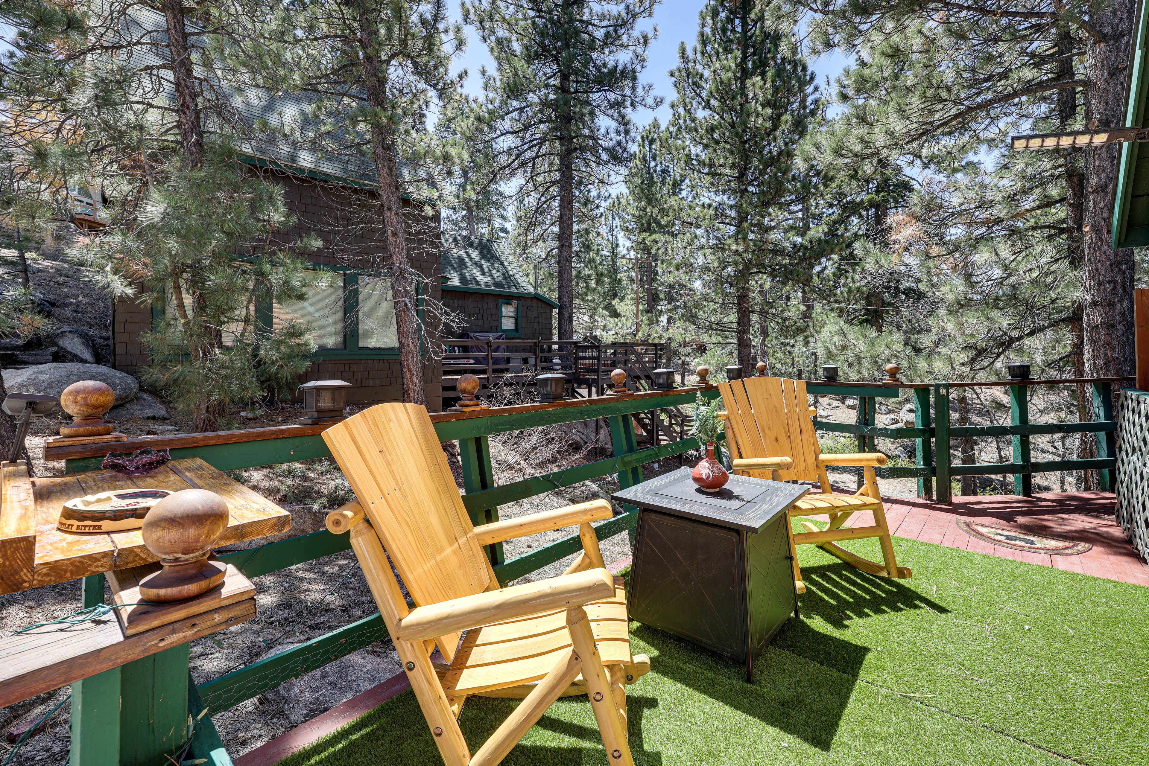 Wraparound Deck w/ Seating