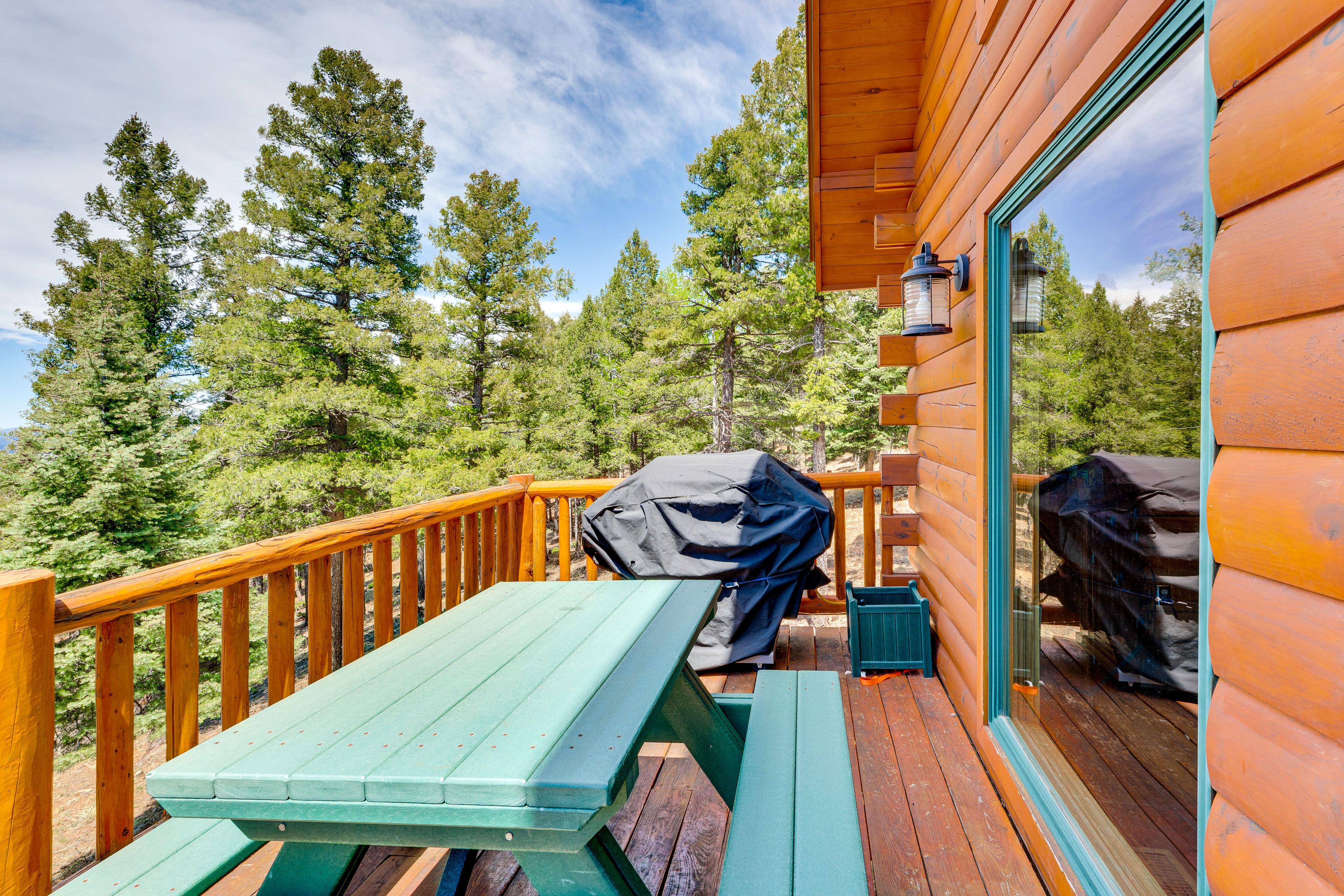 Wraparound Deck