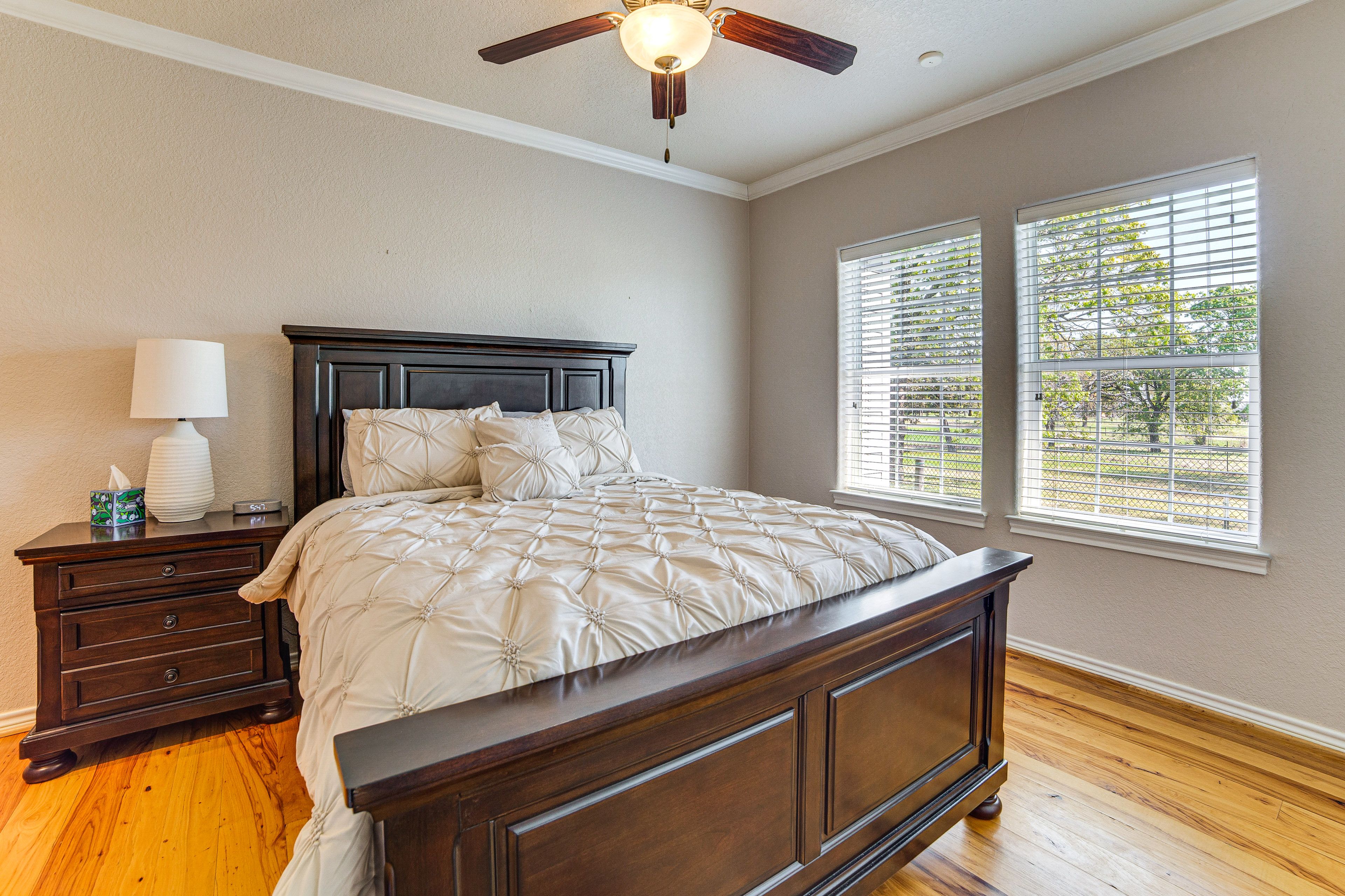 Bedroom 2 | King Bed | 1st Floor