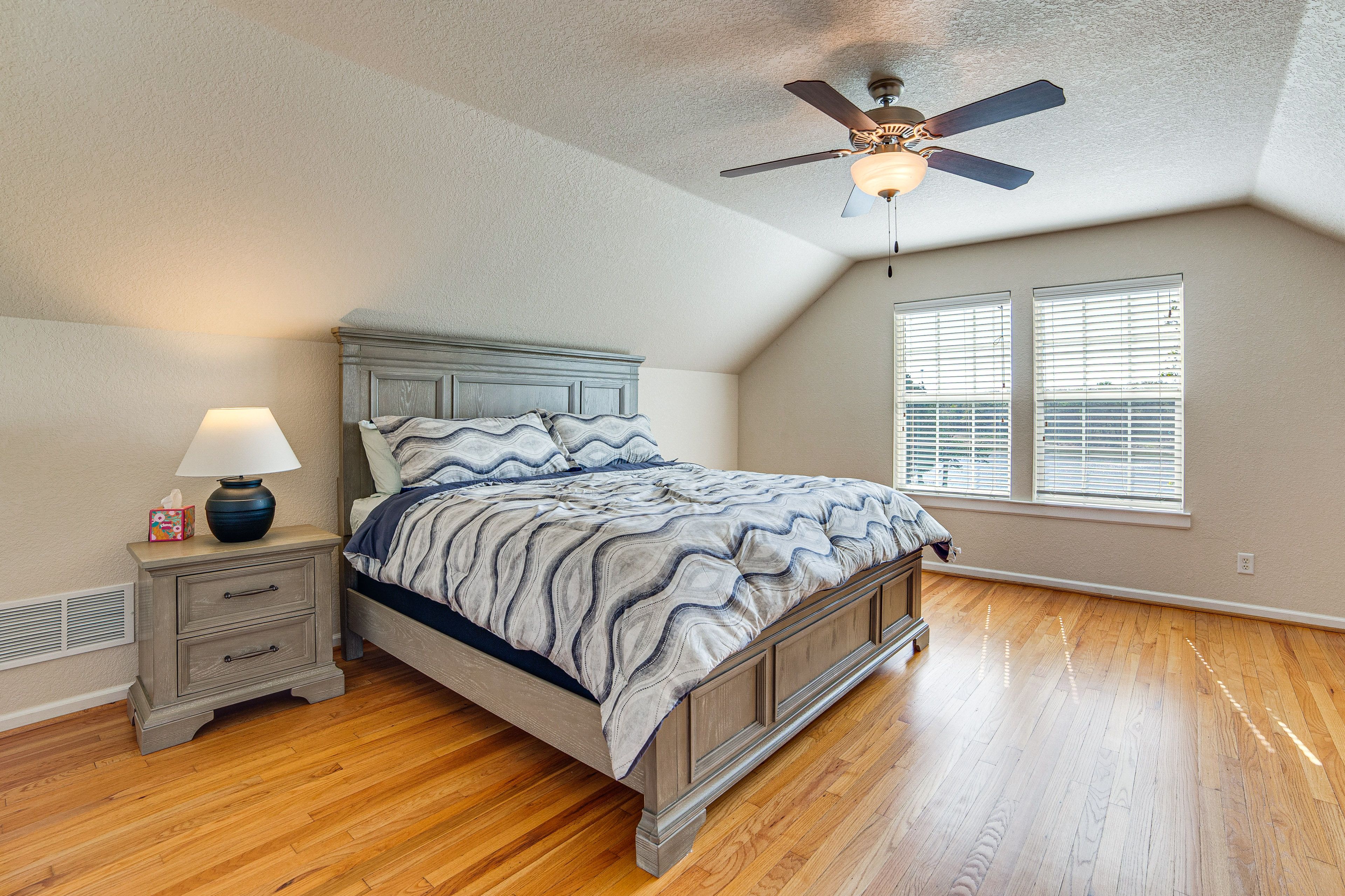 Bedroom 3 | King Bed | 2nd Floor